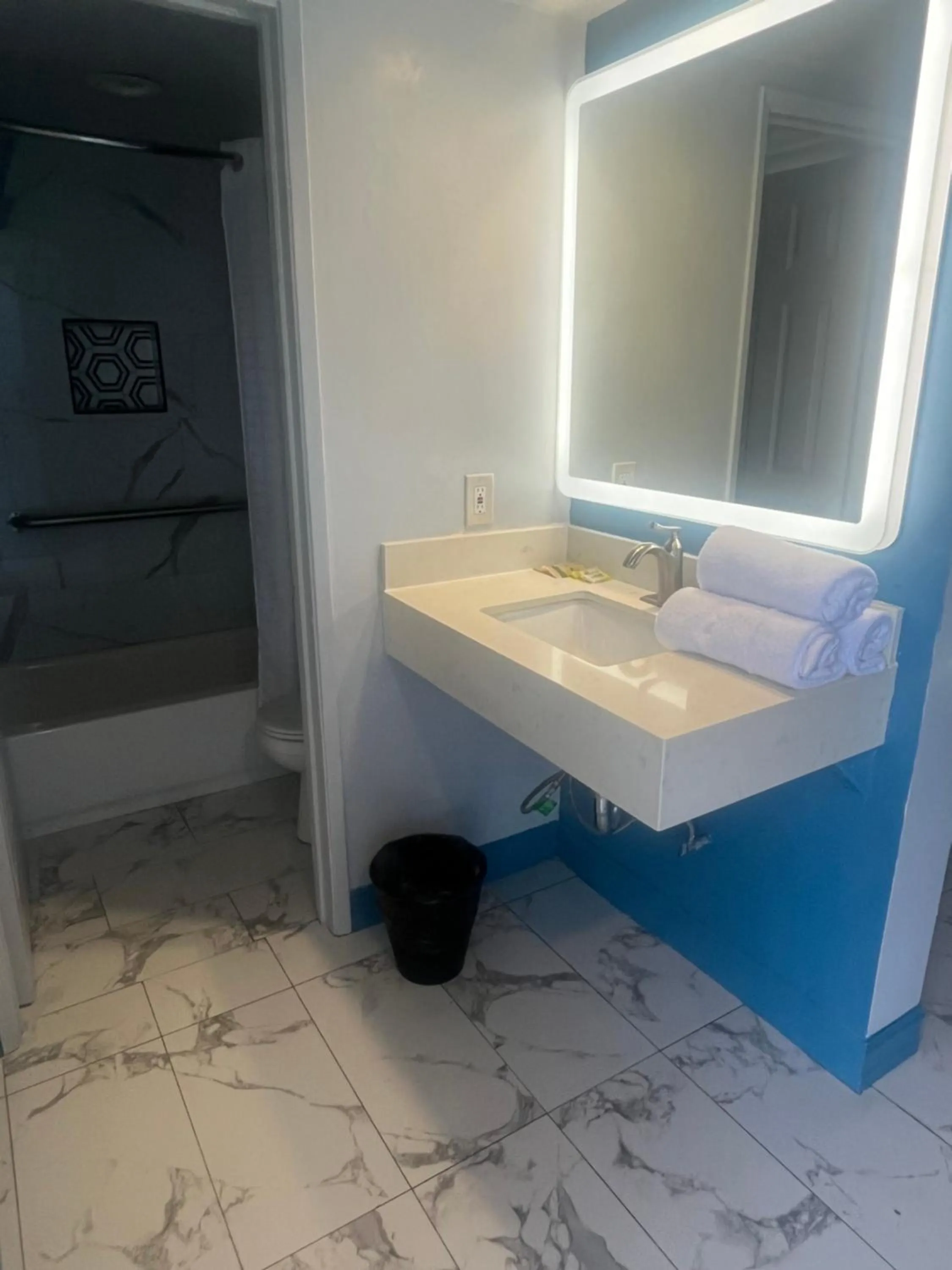 Bathroom in Travel Inn Motel