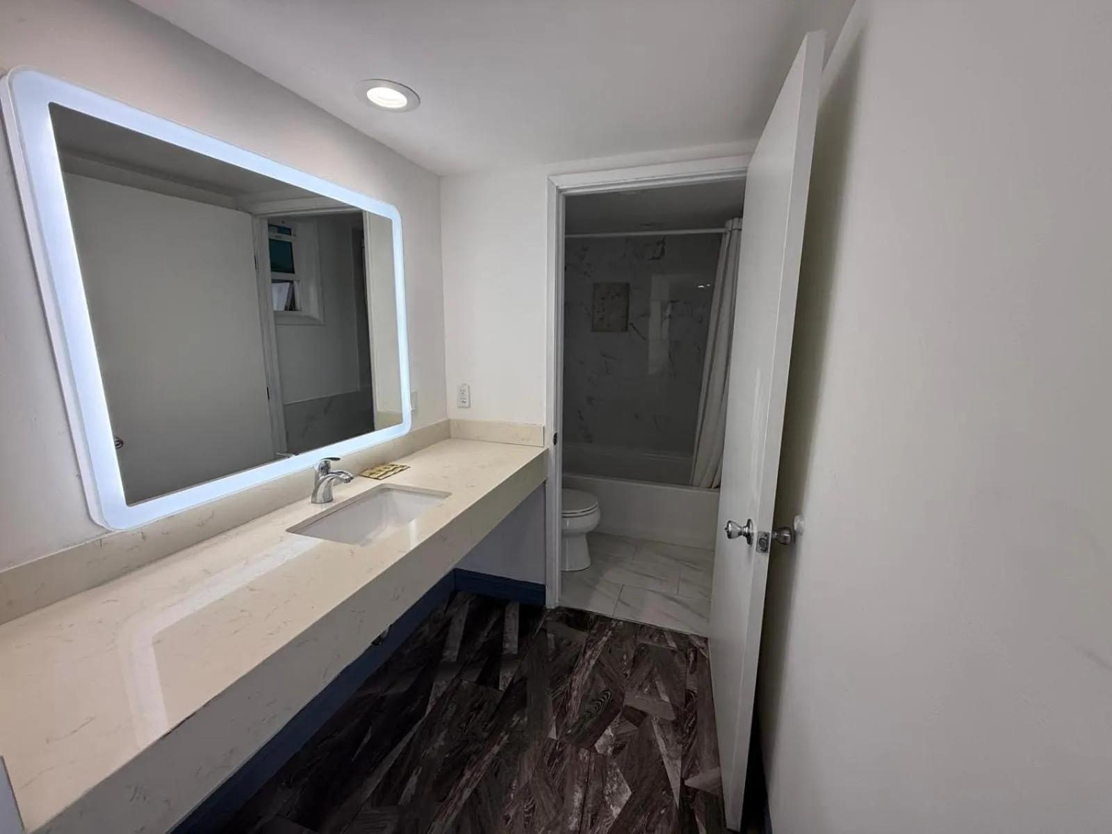 Bathroom in Travel Inn Motel