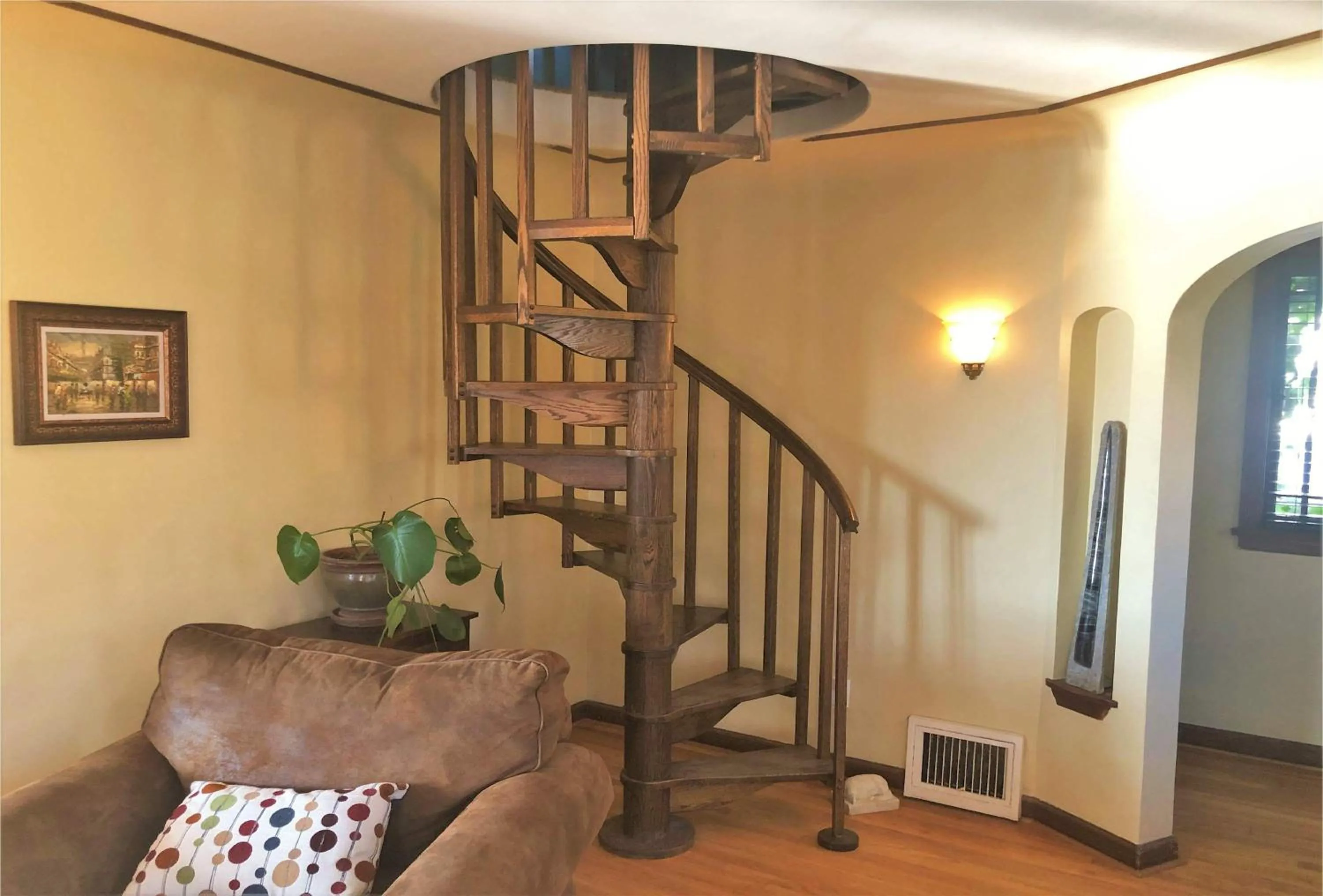 Decorative detail in 6-Bedroom Tudor in the Downtown Historic District