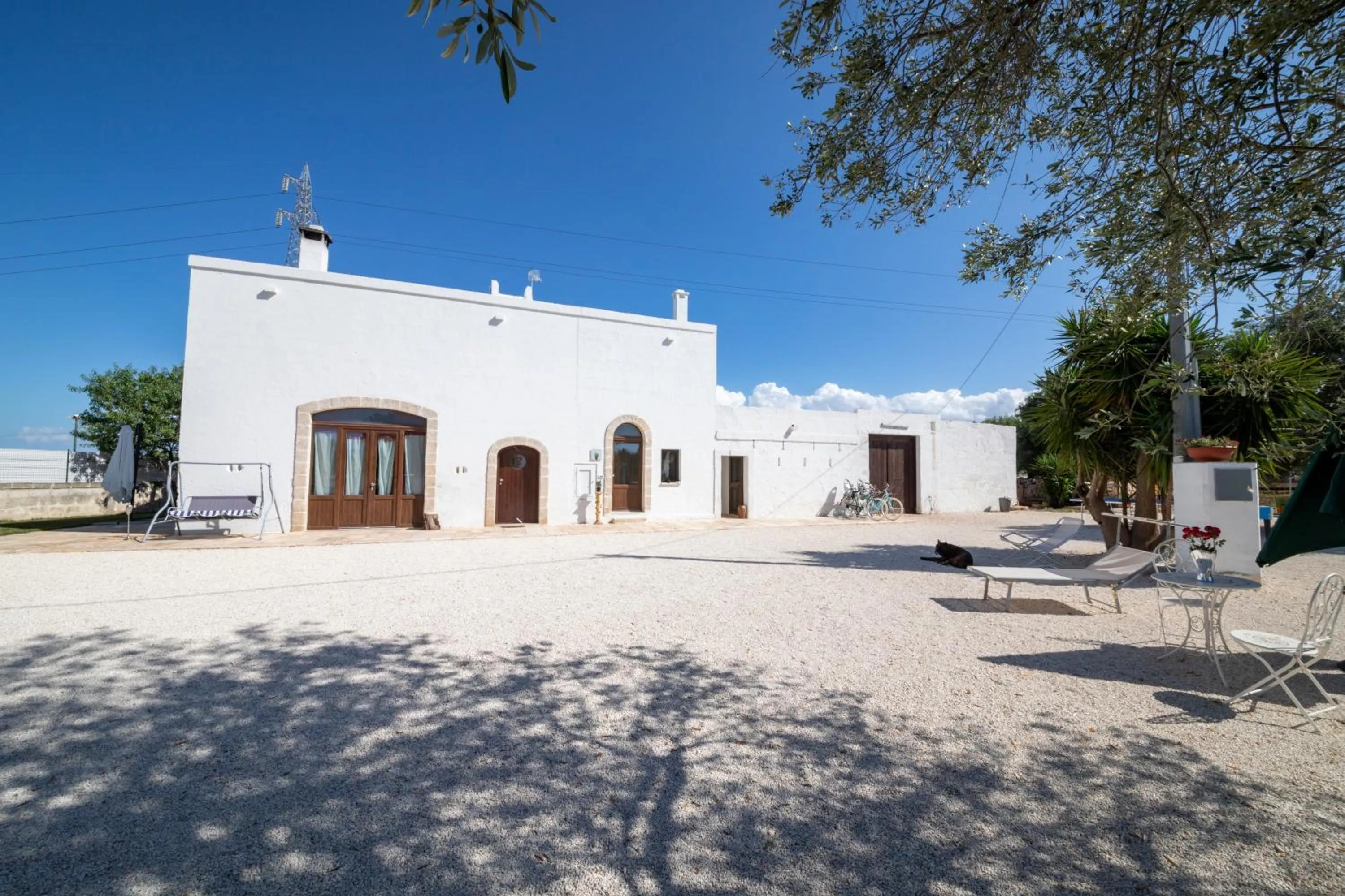Facade/entrance in Guardian's House