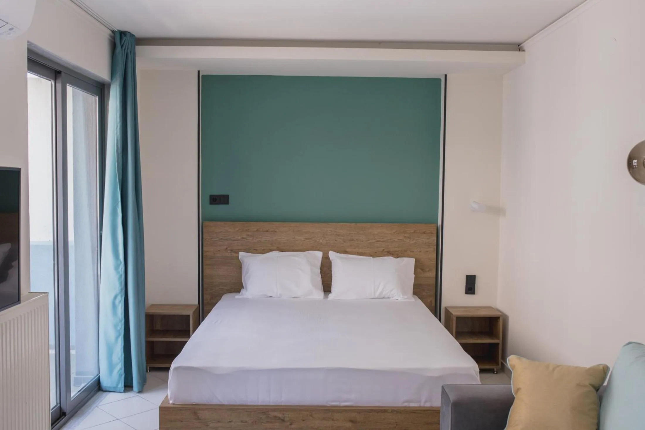 Bedroom, Bed in Passenger