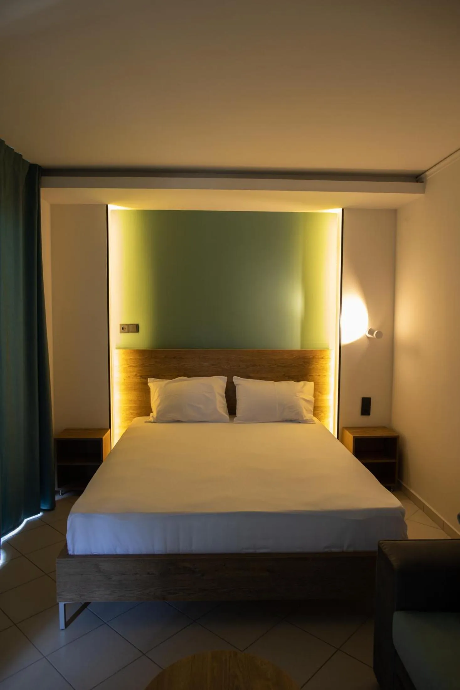 Bedroom, Bed in Passenger