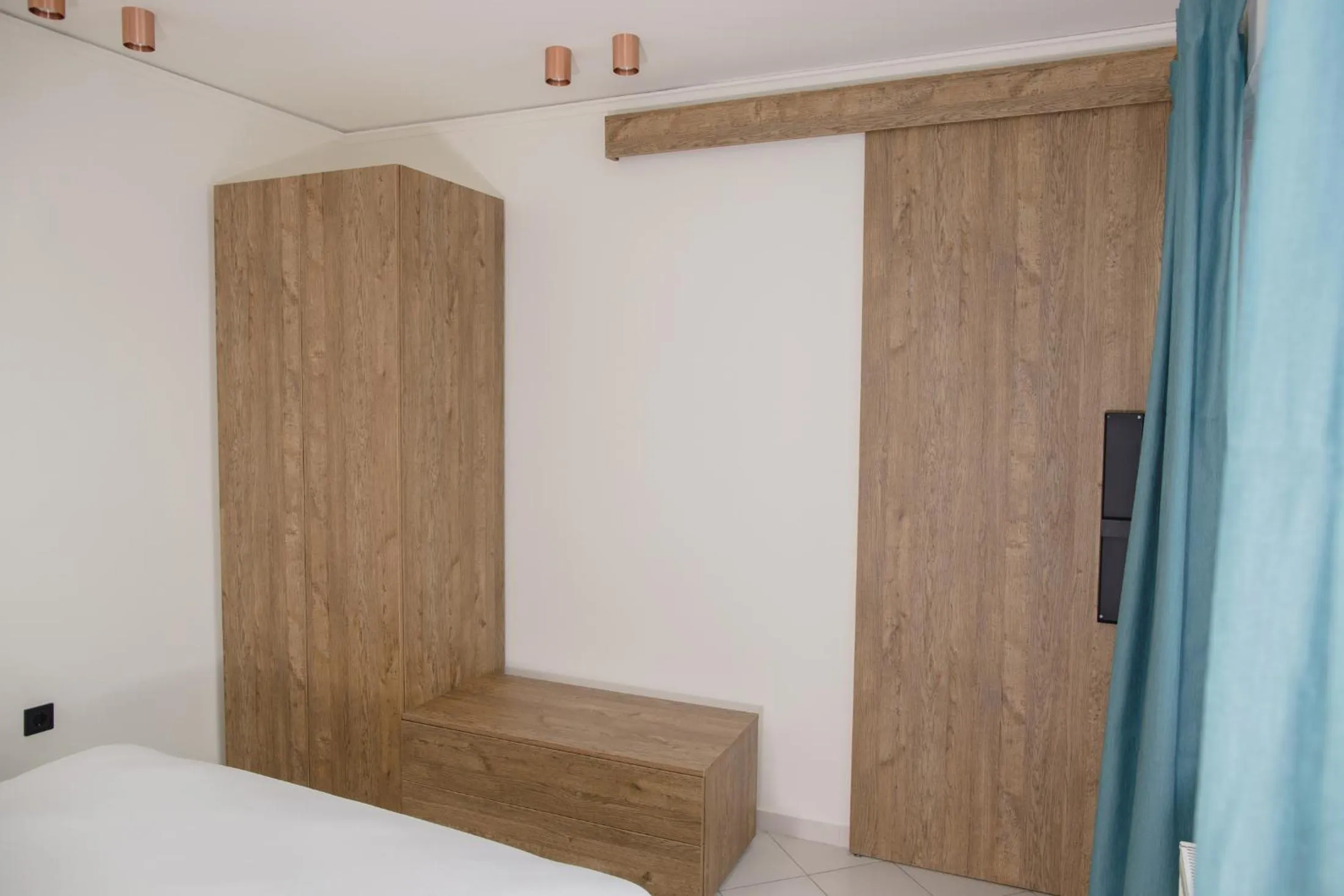 Bedroom, Bed in Passenger