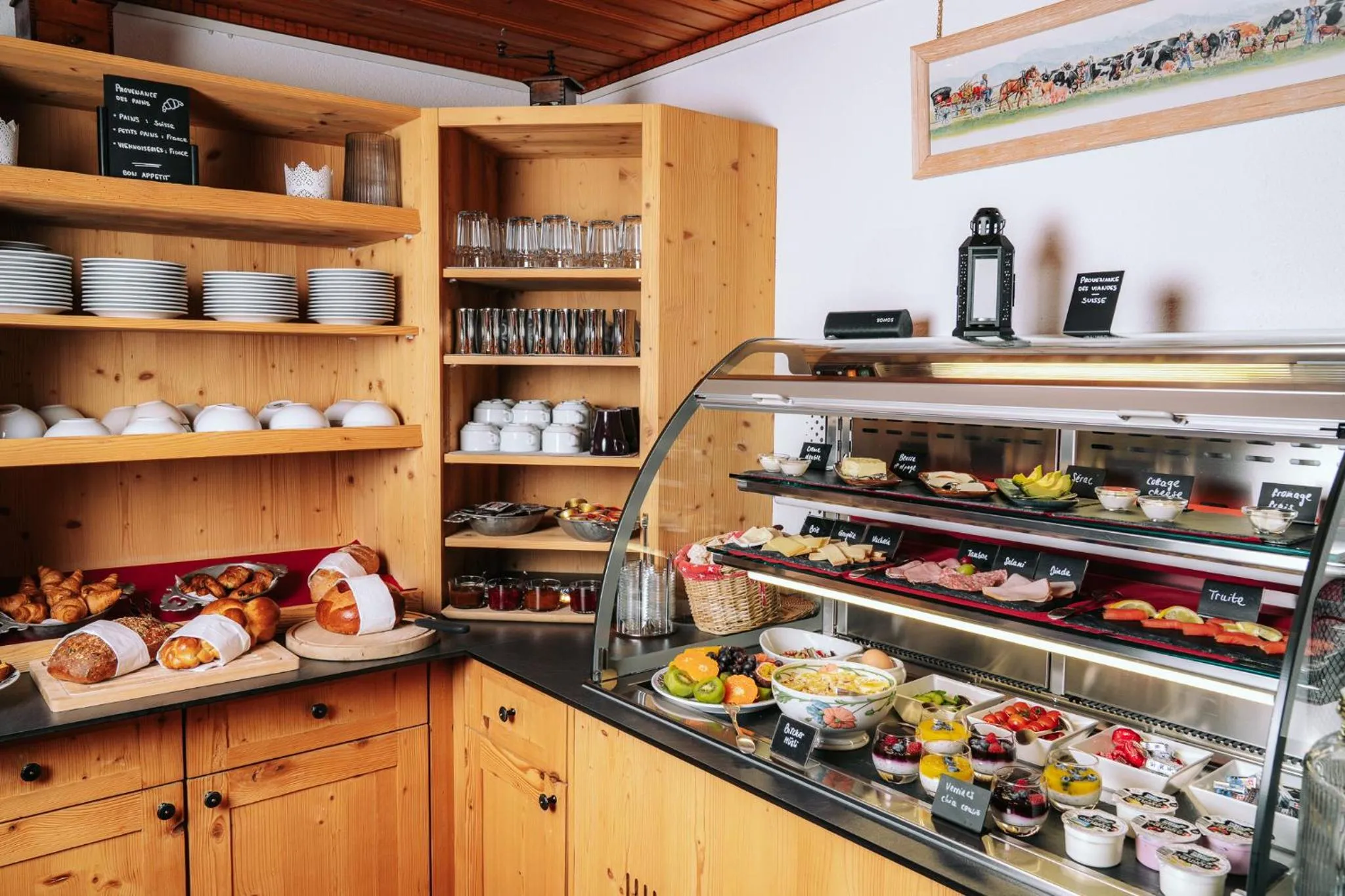Breakfast in Hôtel de Gruyères
