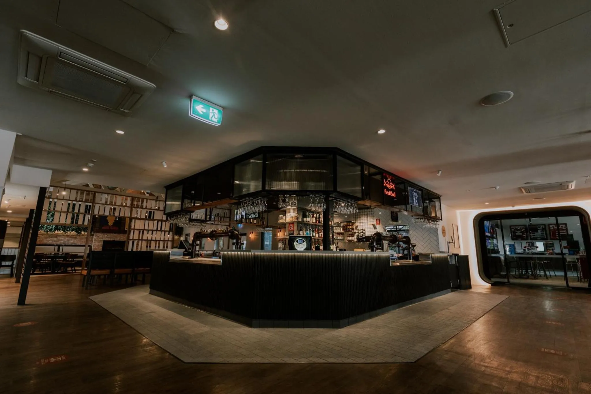 Lounge or bar in Sydney Junction Hotel