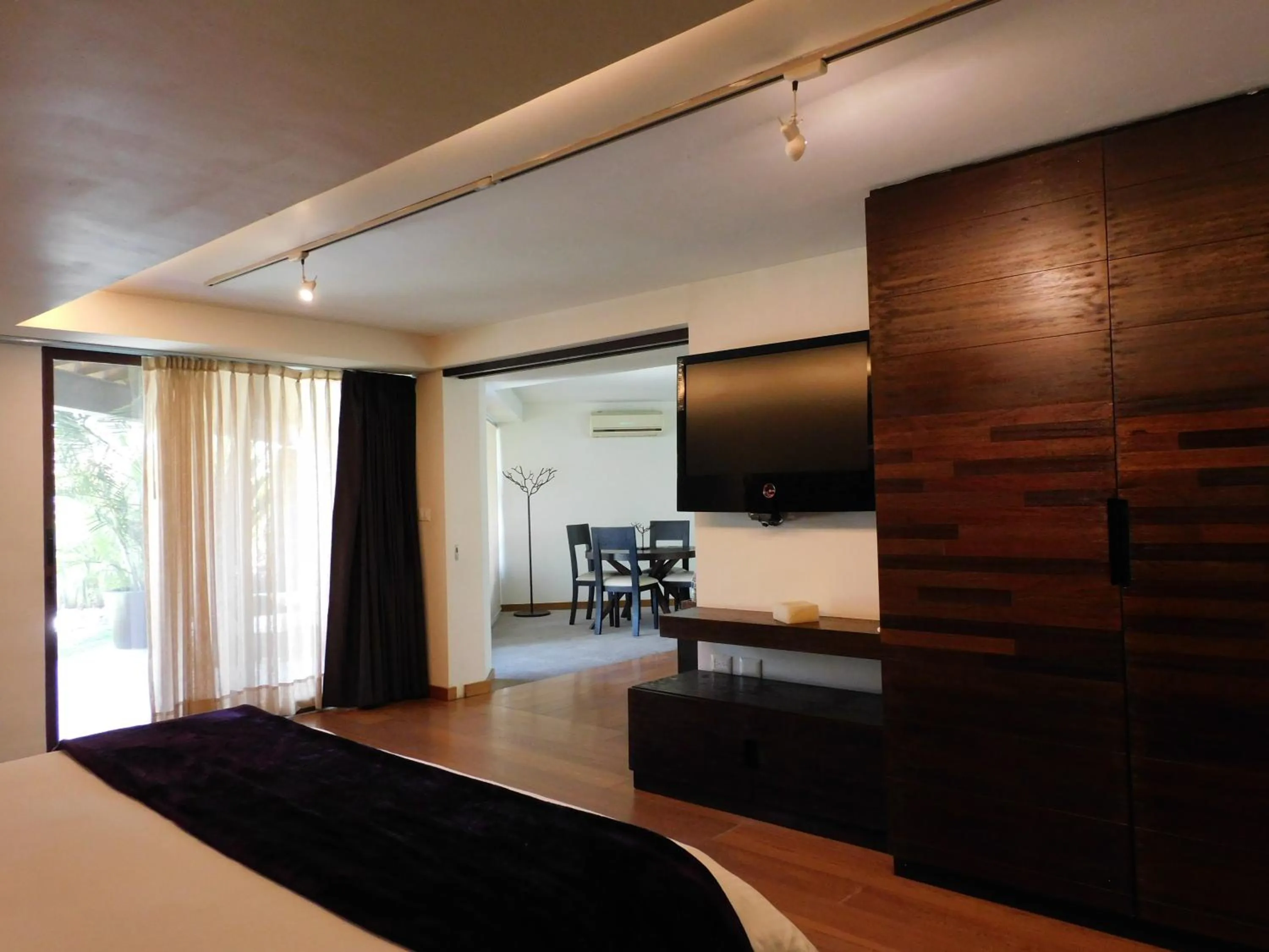 TV and multimedia in Hotel & Spa Luna Canela Boutique