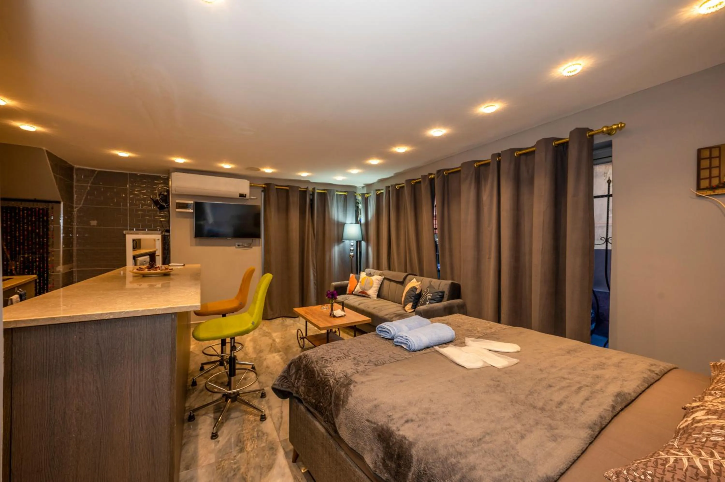 Bed in MYMOON Residence