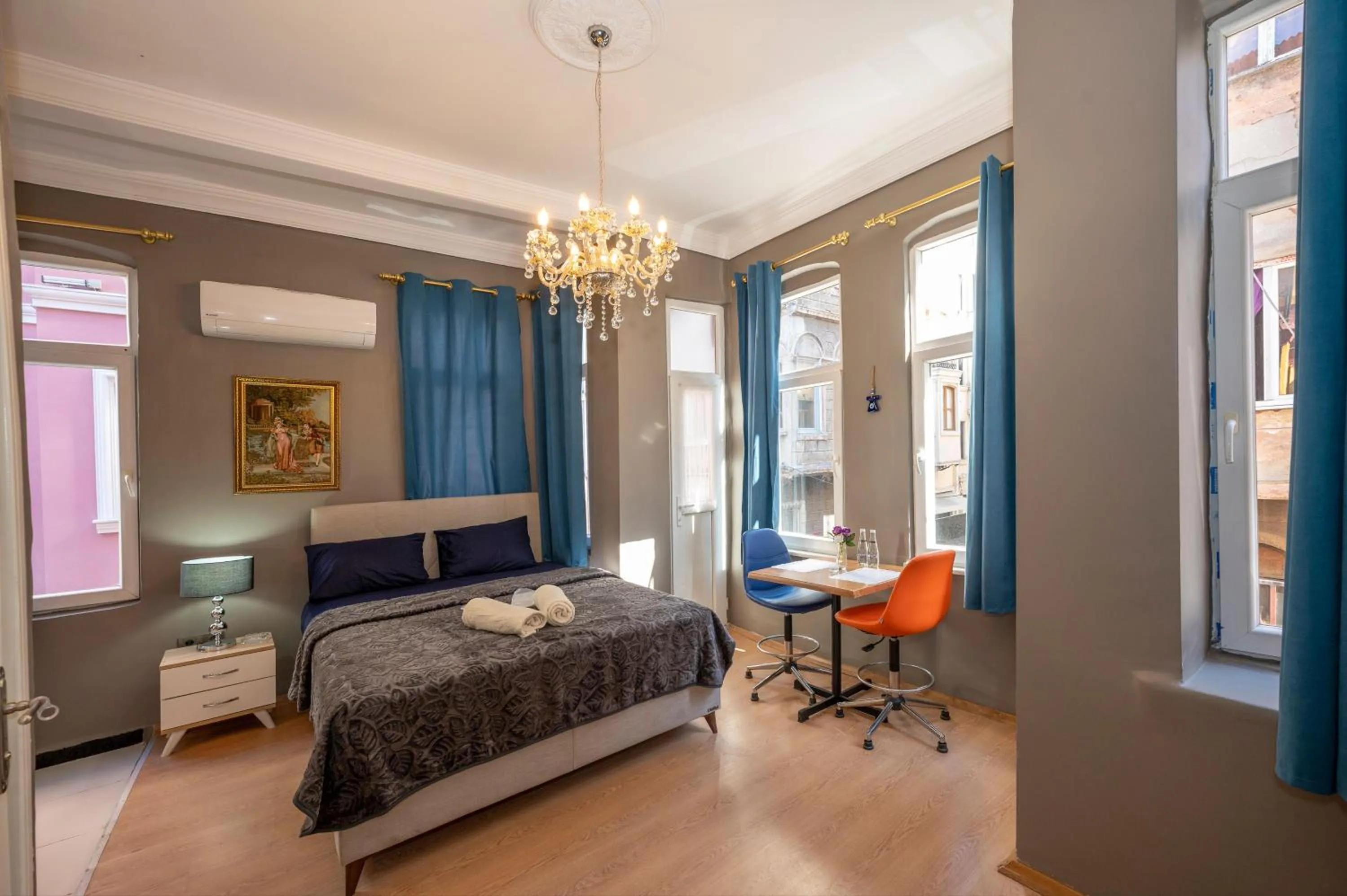 Bed in MYMOON Residence