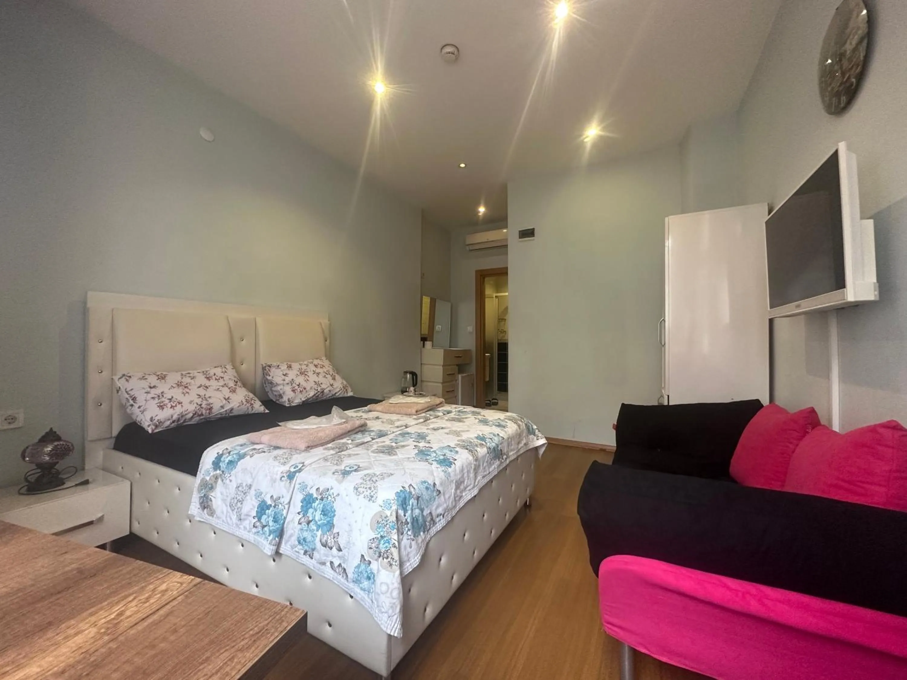 Bed in MYMOON Residence