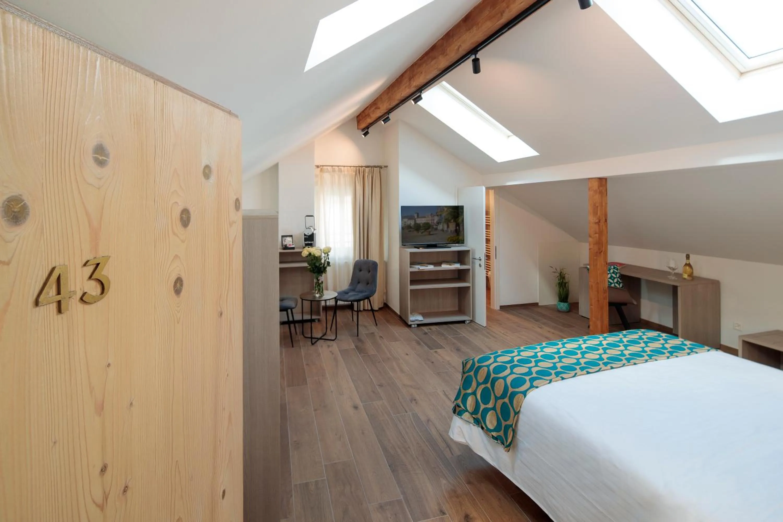 Bed in Hotel America