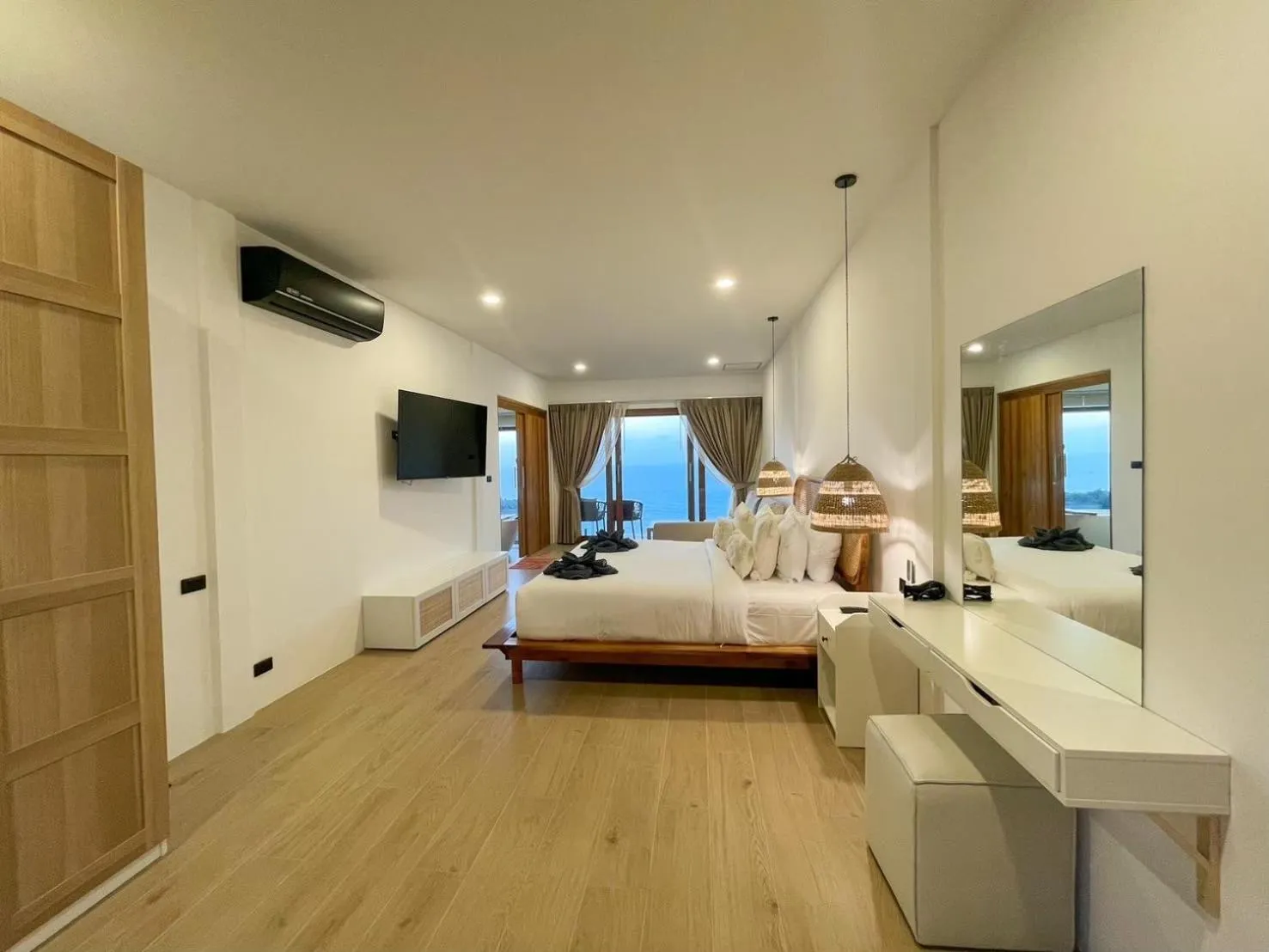 Bed in High Life Villas