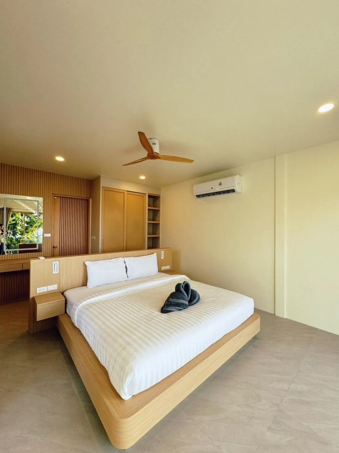 Bed in High Life Villas