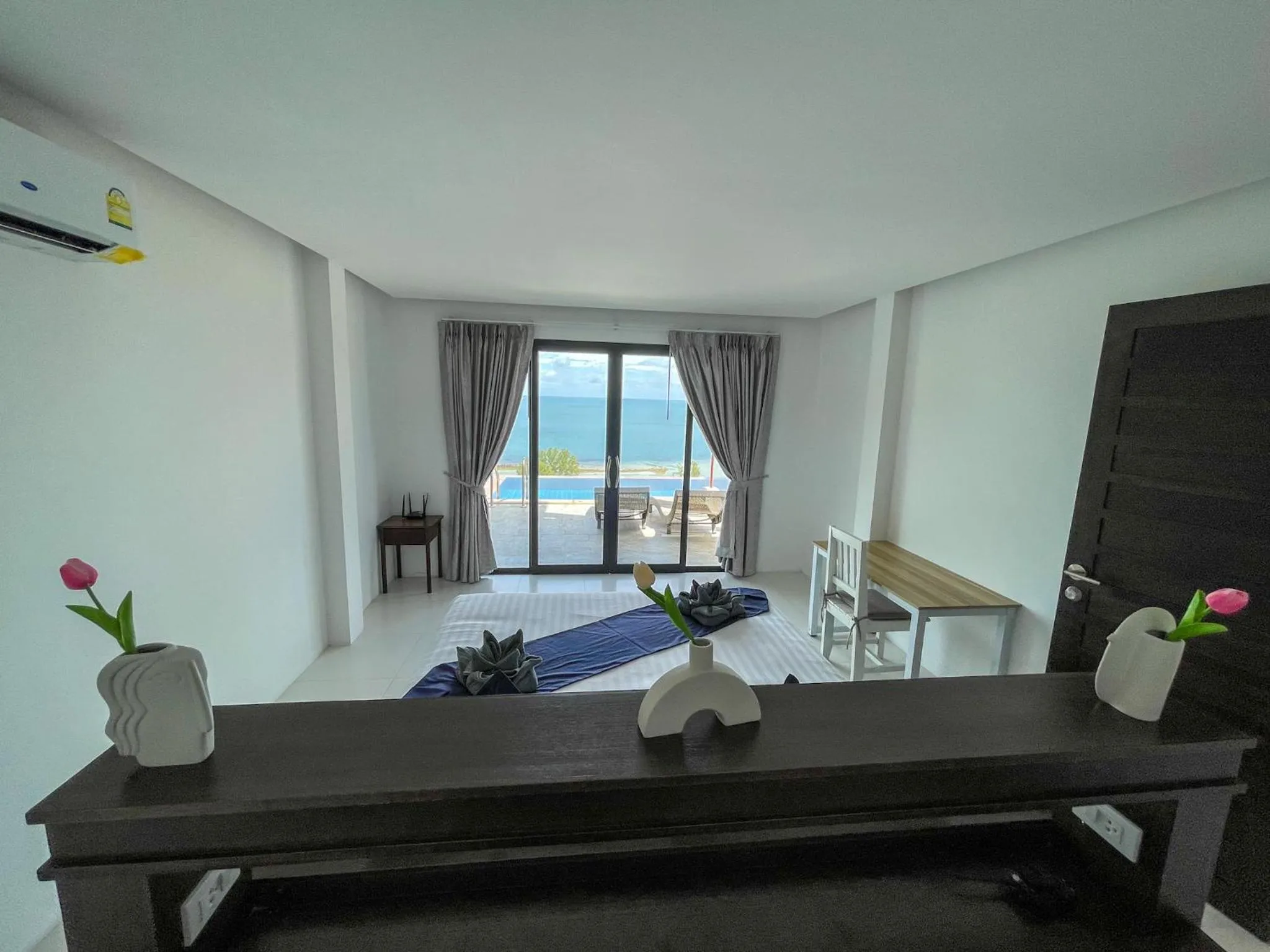 Bed in High Life Villas