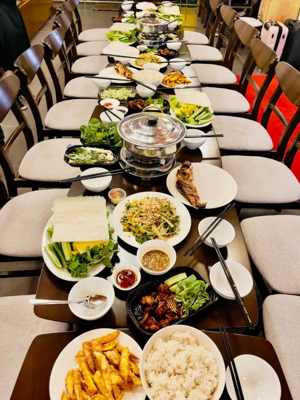 Restaurant/places to eat in Window Homestay