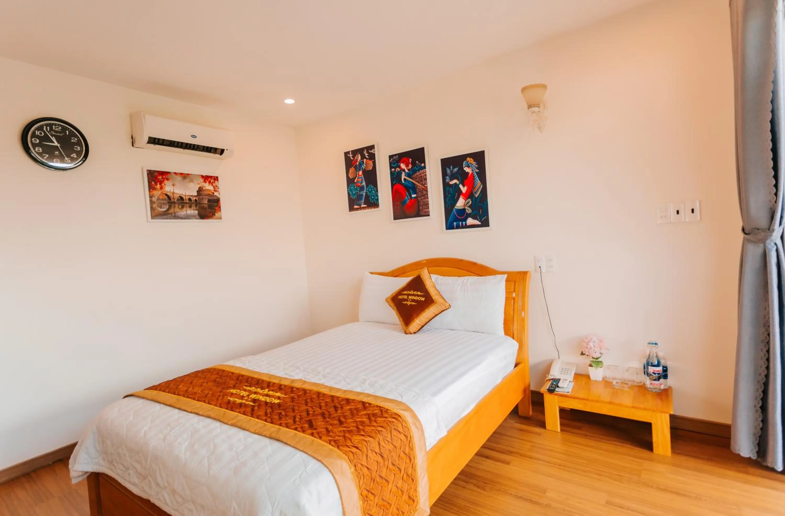 Bed in Window Homestay