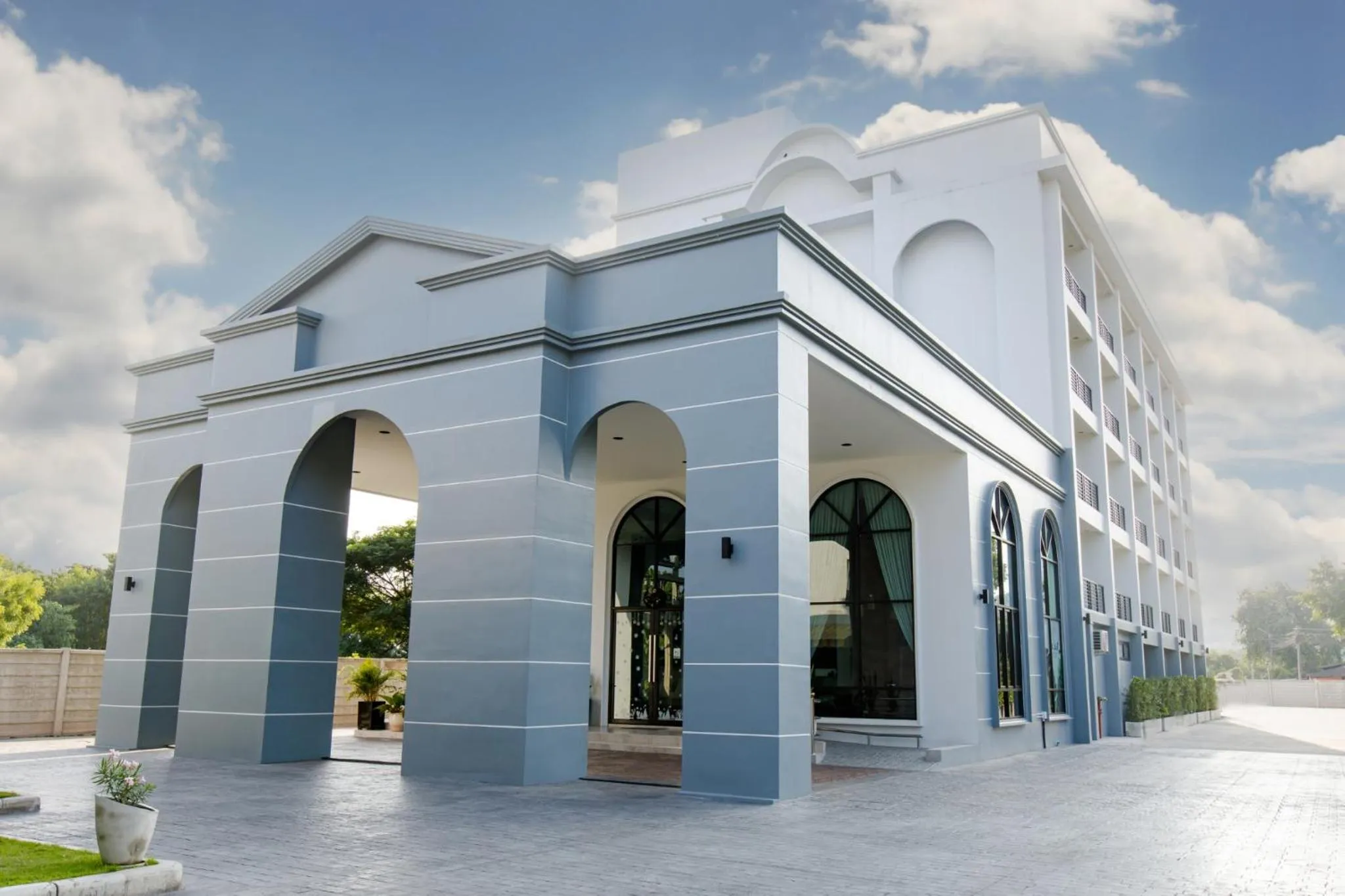 Property building in Le Lert Hotel Ratchaburi