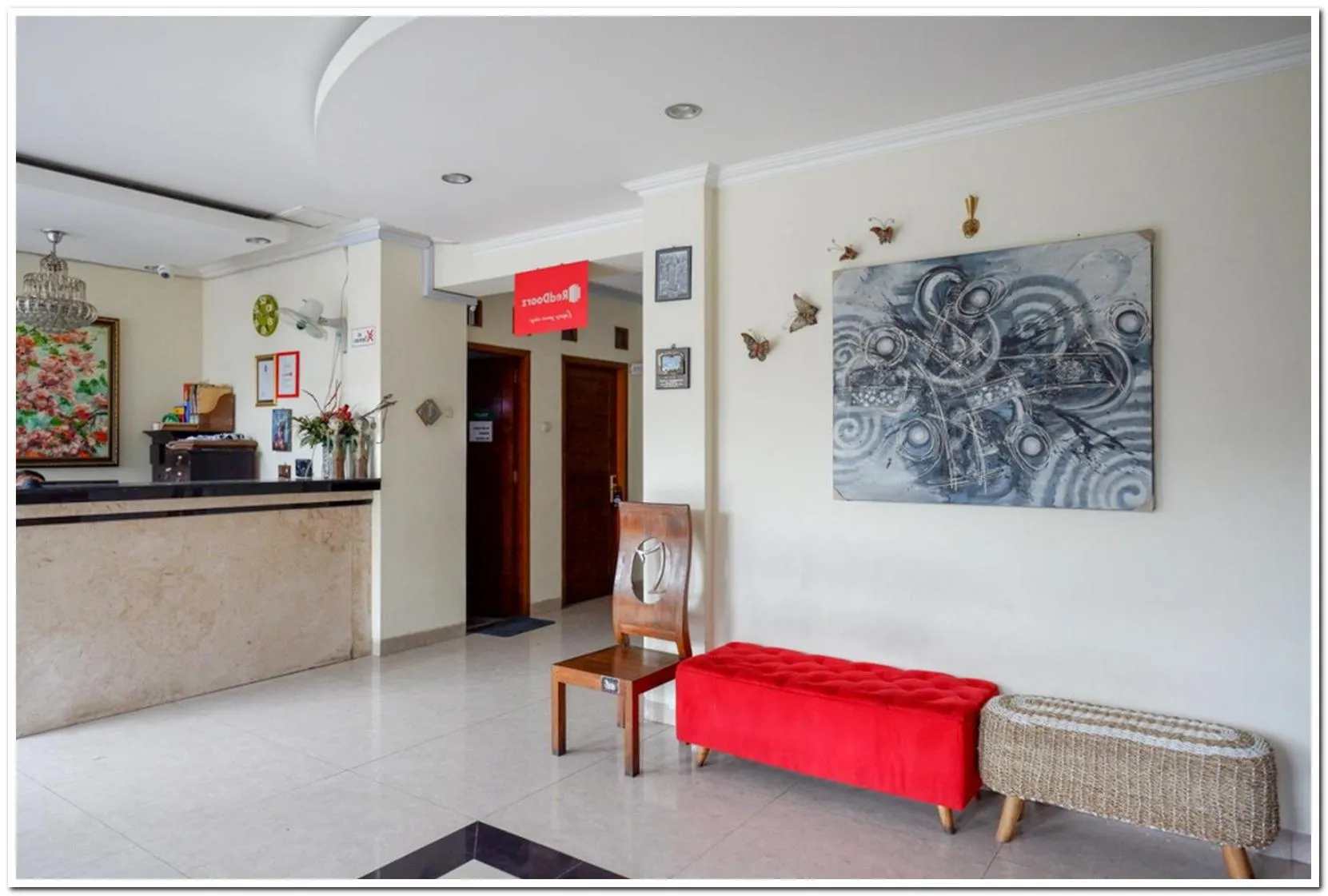 Lobby or reception, Lobby/Reception in RedDoorz near Lempuyangan Train Station