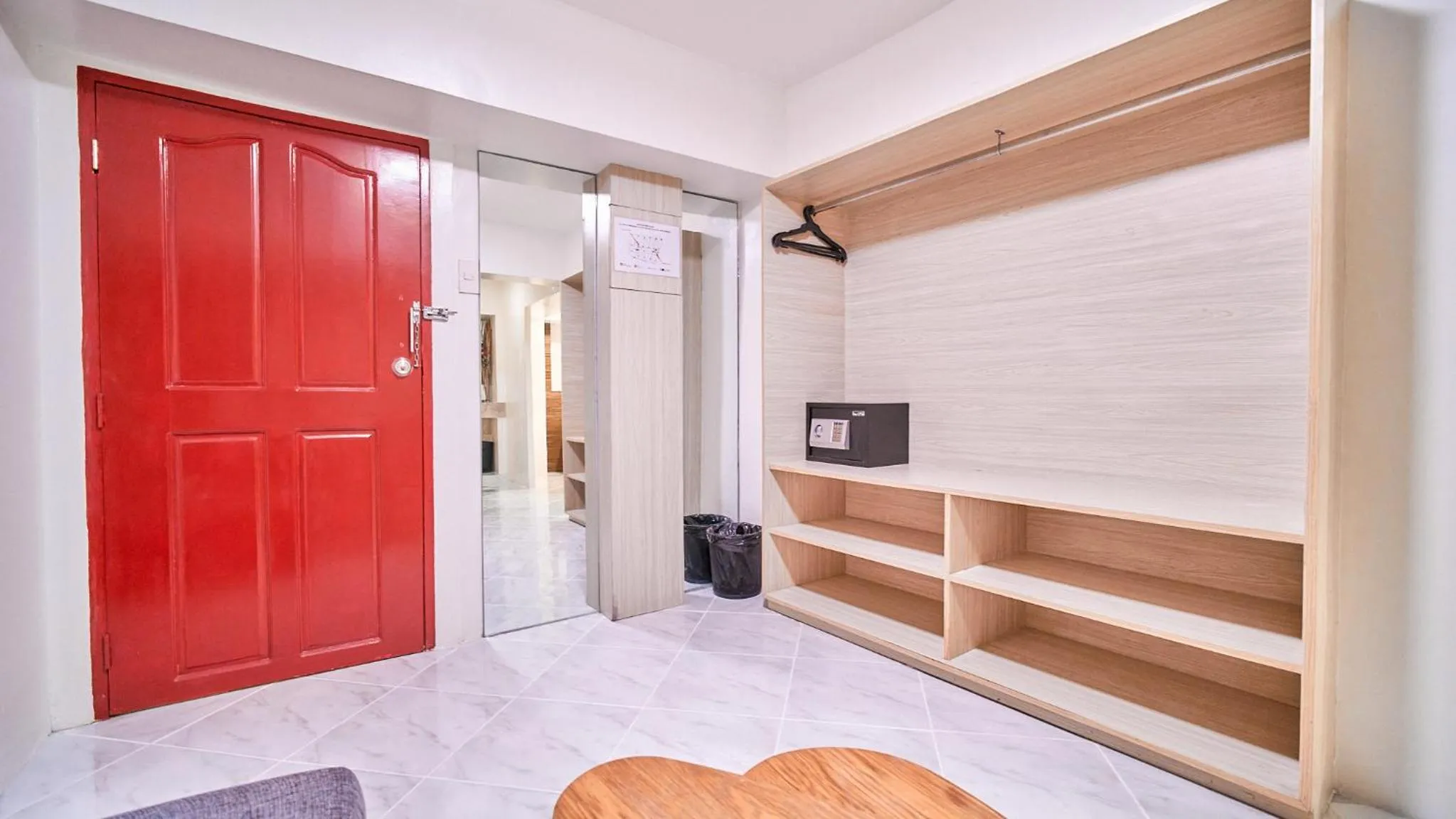 wardrobe in Circuit Hostel