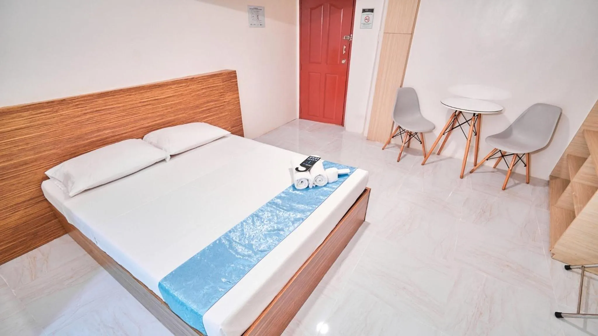 Photo of the whole room, Bed in Circuit Hostel