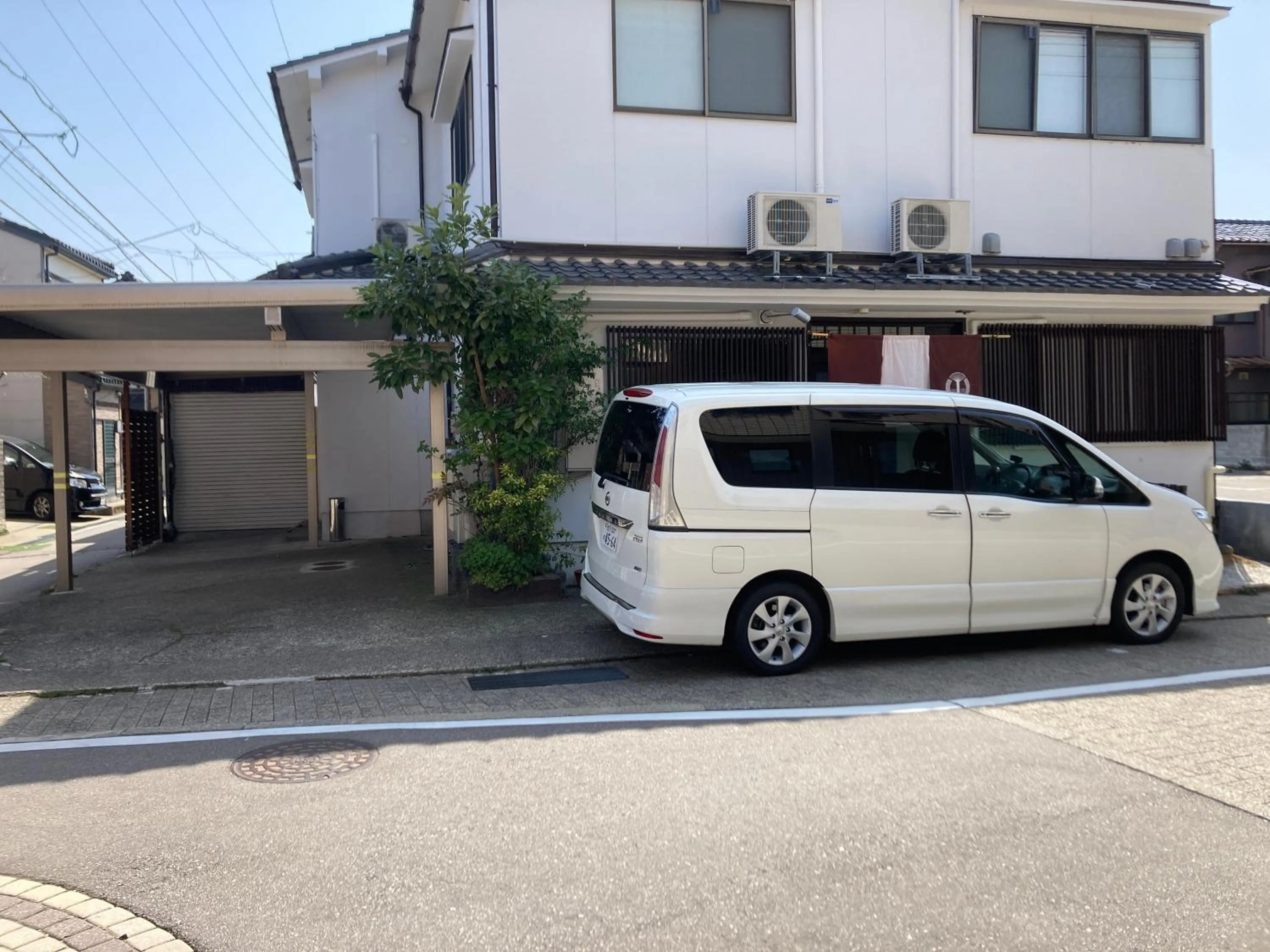 Parking in Yuimaru EAST - 最大18名貸切OK