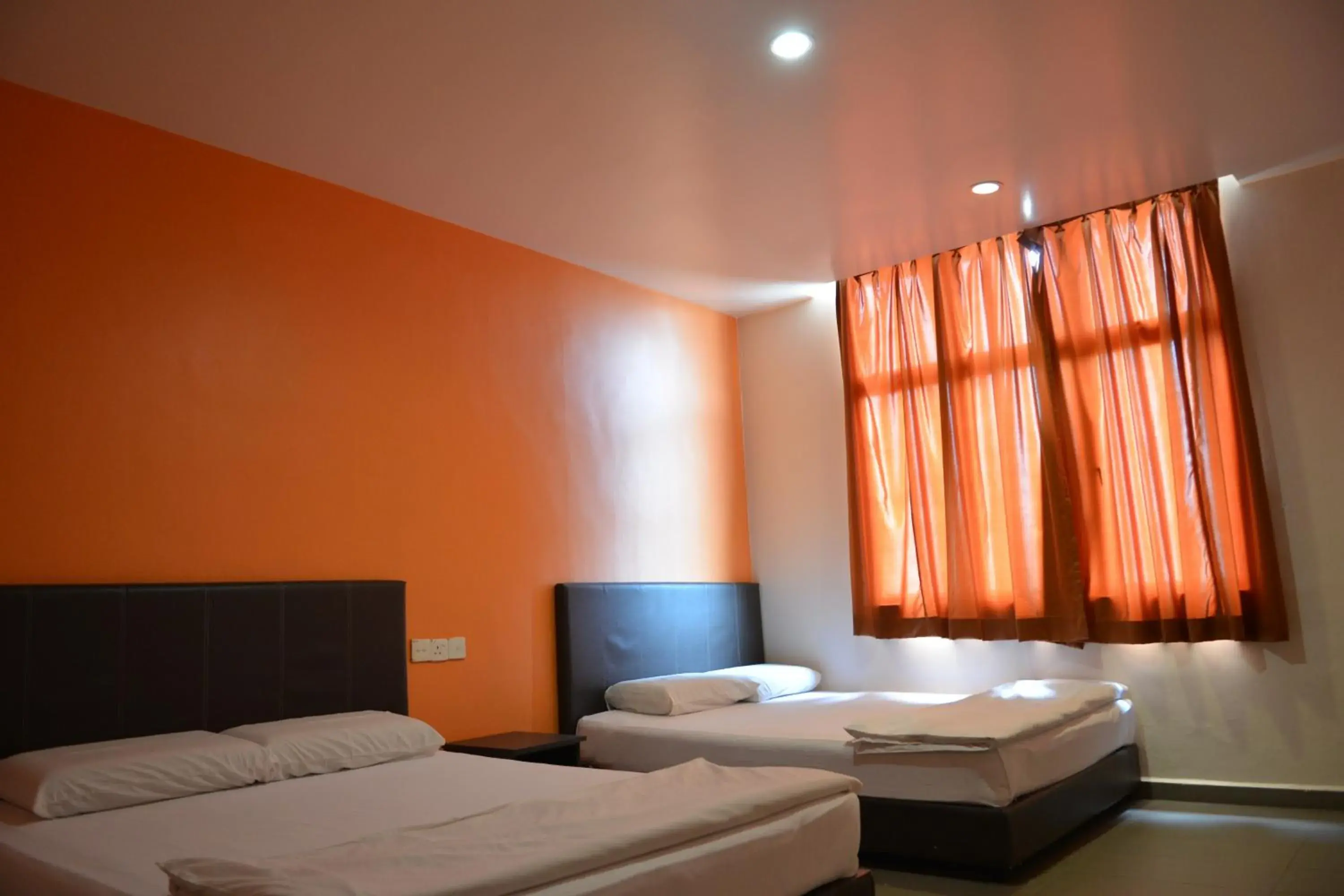 Quadruple Room with Bathroom in GF WONDERFUL HOTEL Quadruple Room with Bathroom in GF WONDERFUL HOTEL