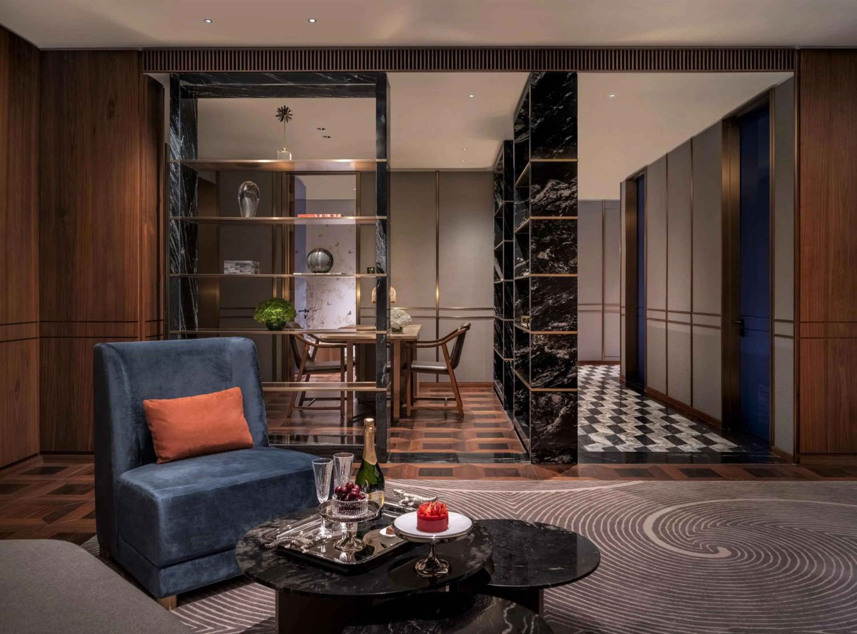 Living room in Waldorf Astoria Xiamen