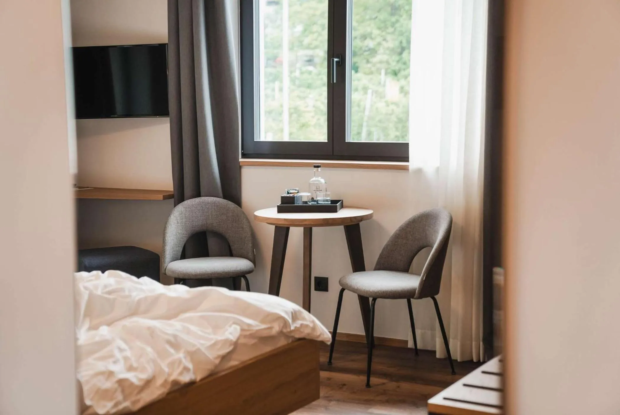 TV and multimedia, Bed in Guesthouse Karnatsch