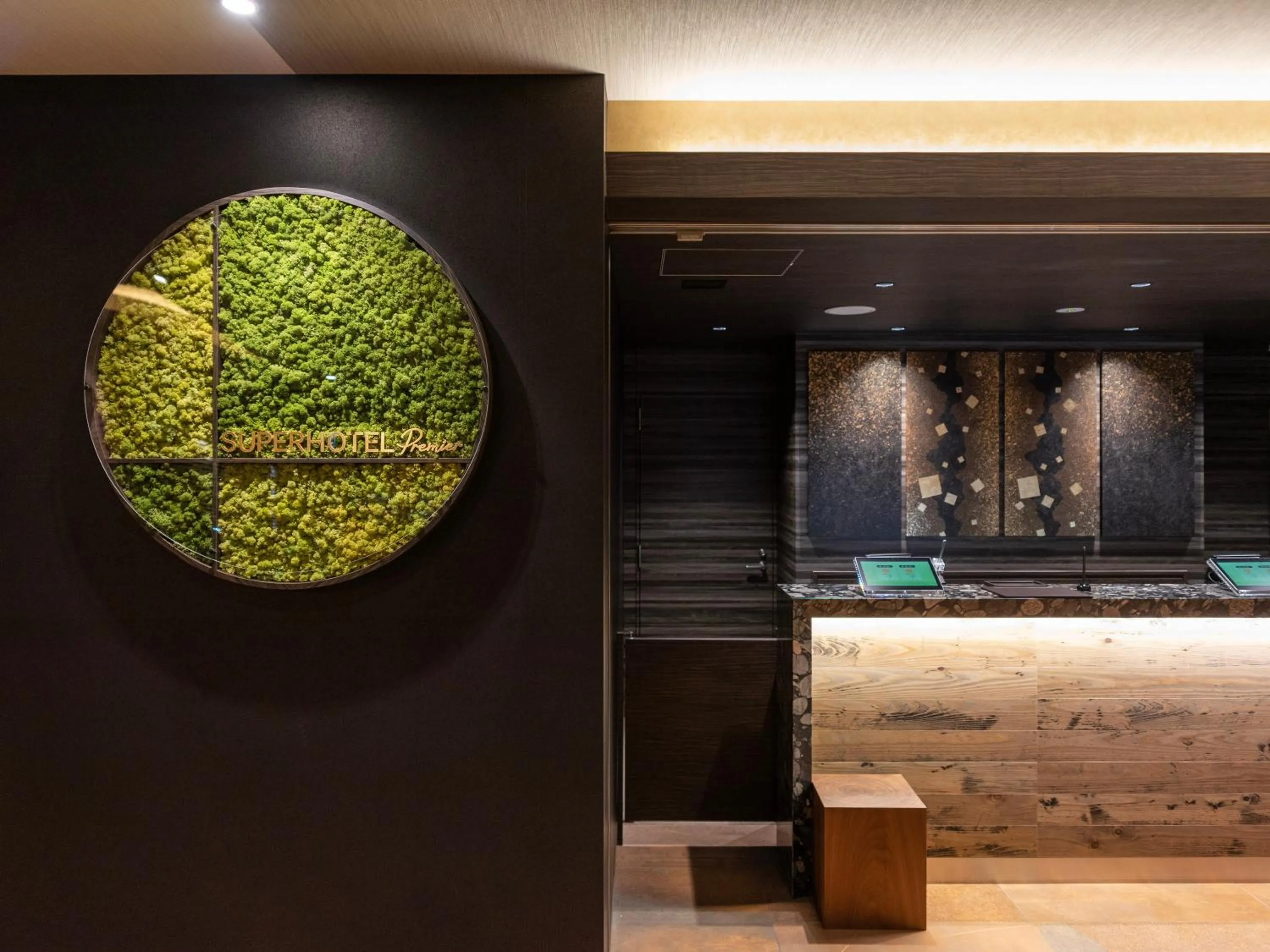 Lobby or reception in Super Hotel Premier Kanazawaeki Higashiguchi