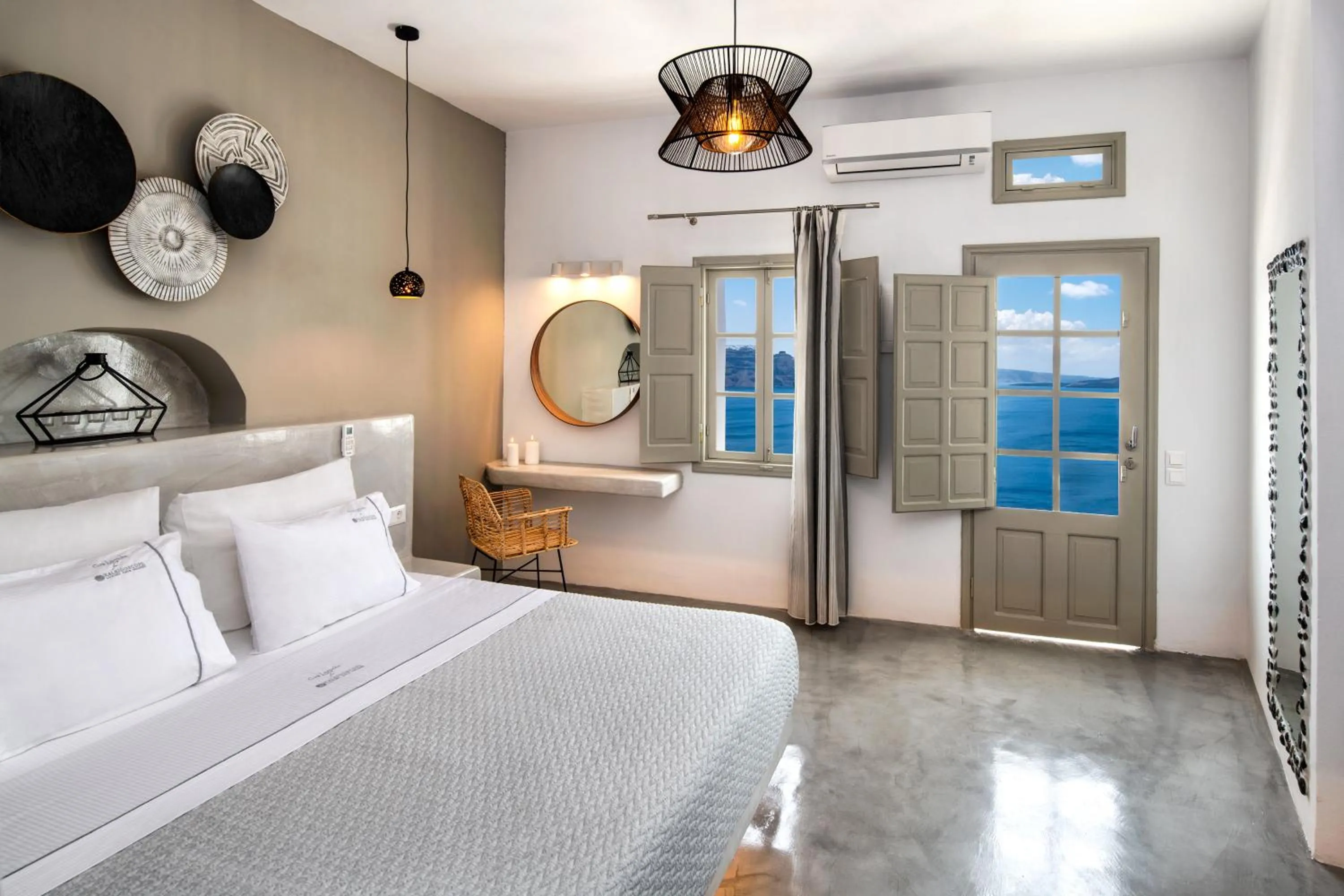 Bed in Kaleidoscope Oia Suites