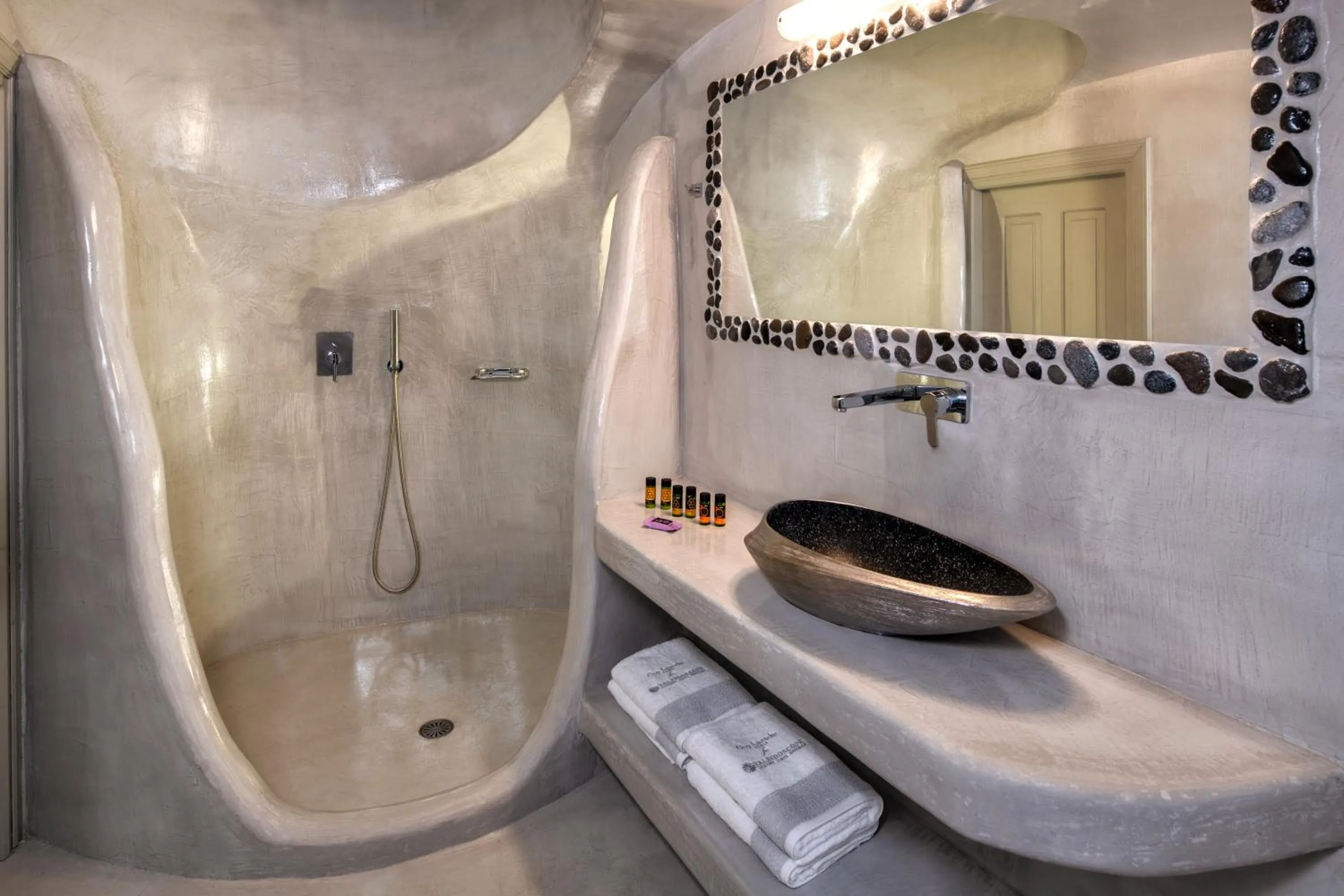 Bathroom in Kaleidoscope Oia Suites