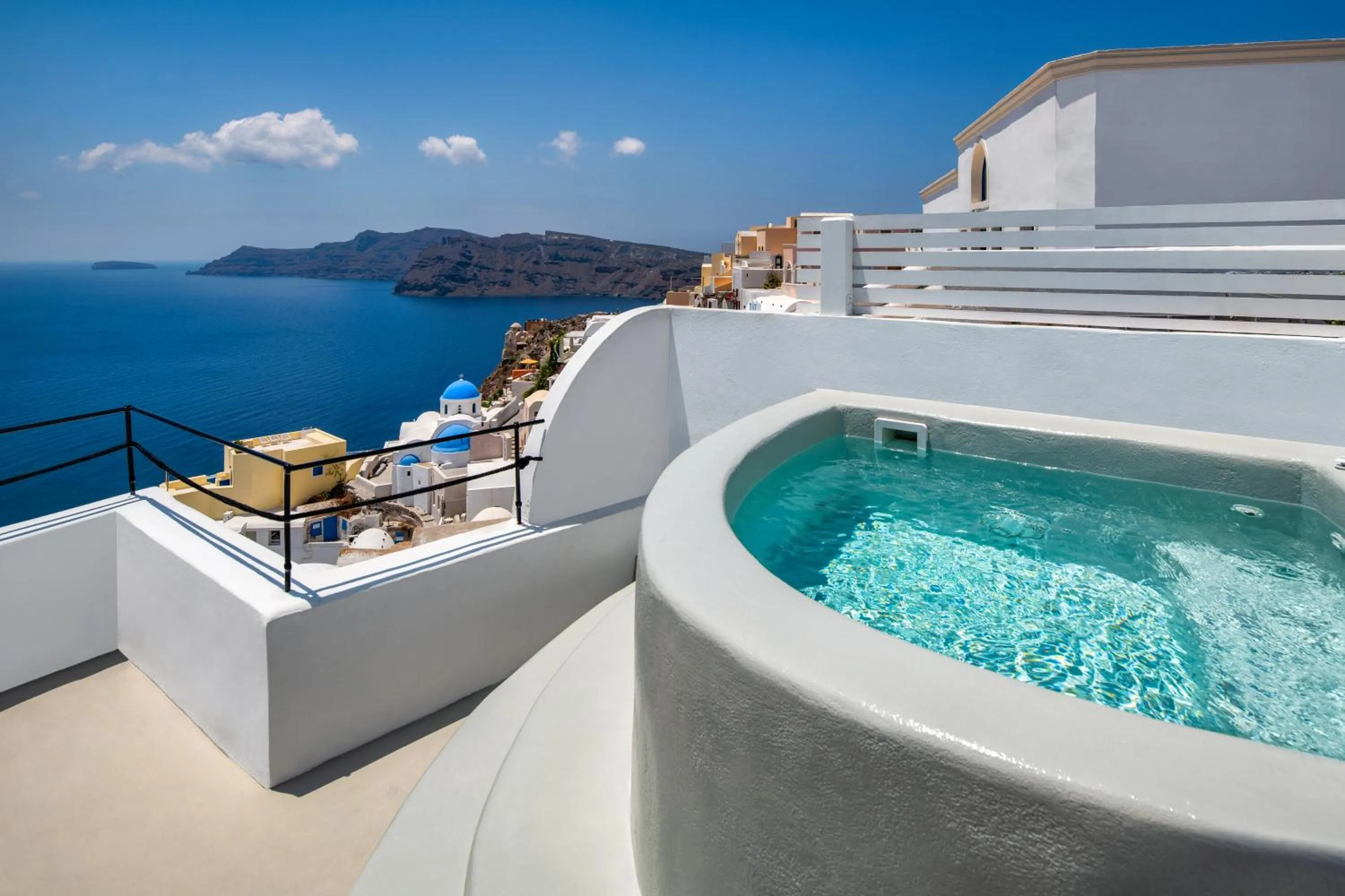 Balcony/Terrace in Kaleidoscope Oia Suites