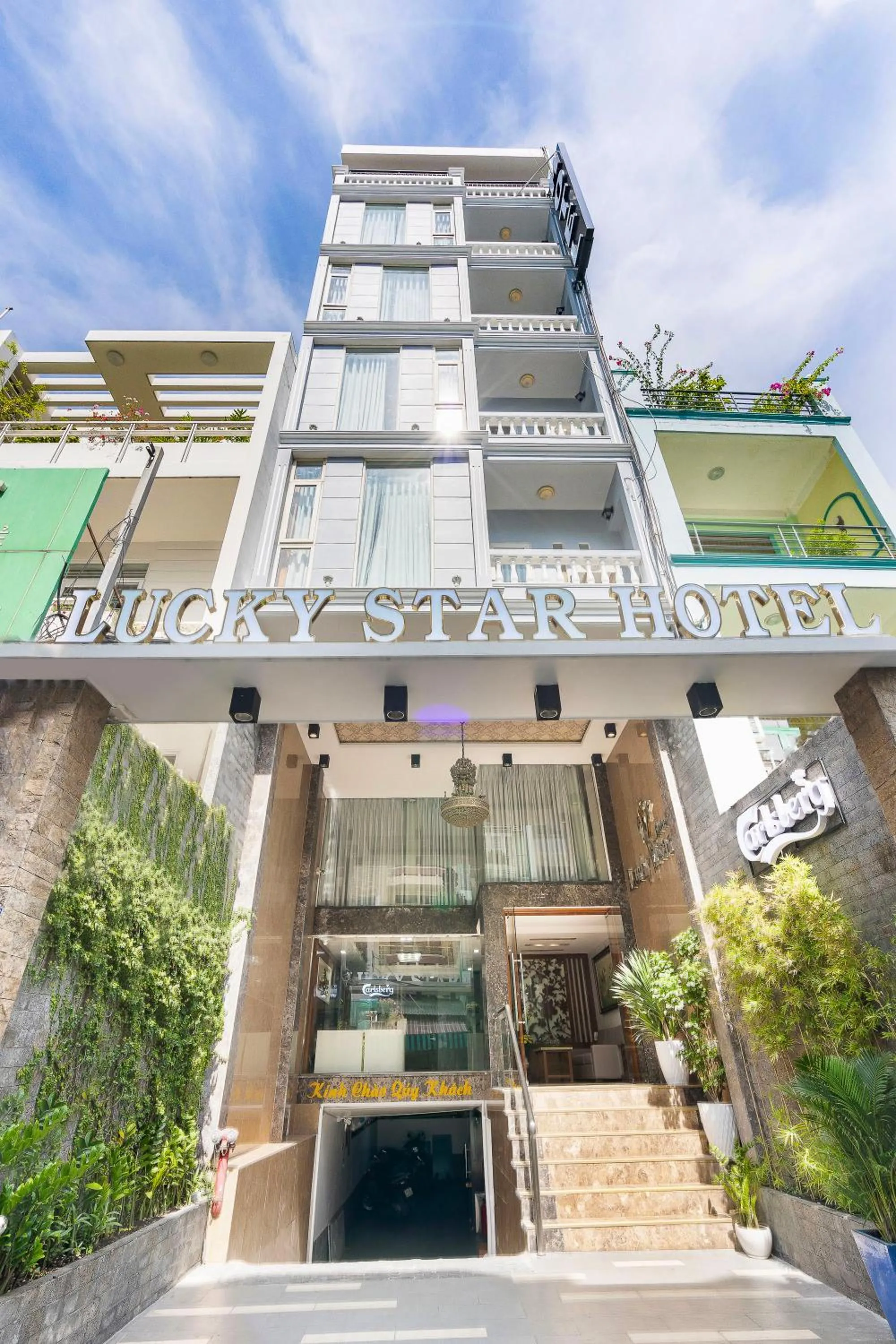 Property building in Lucky Star Hotel Nguyen Trai Q5
