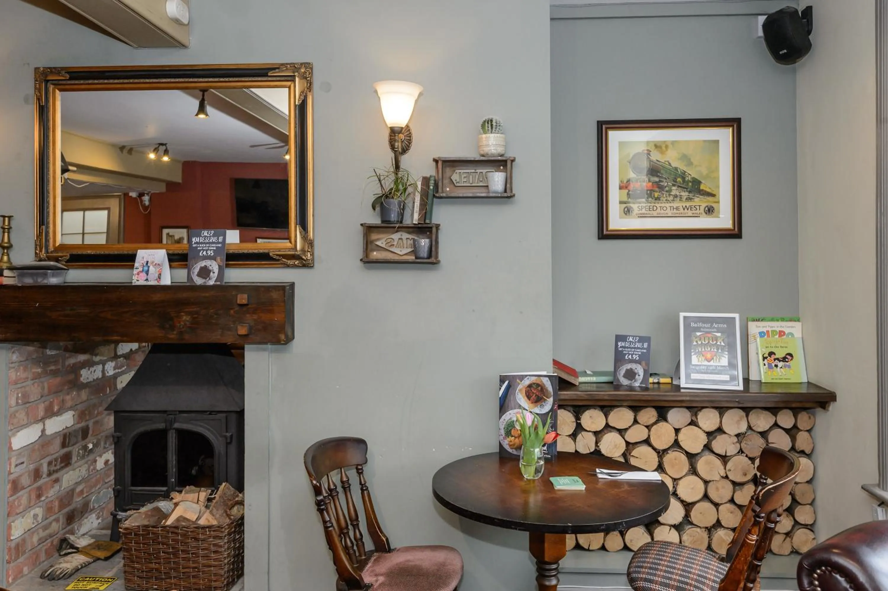 Living room in Balfour Arms