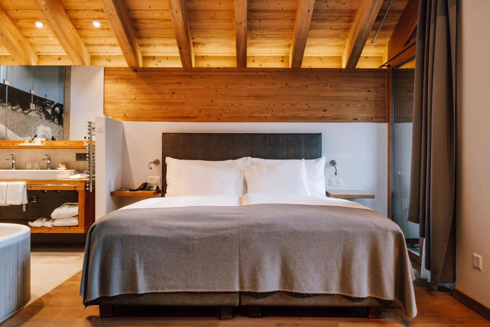 Bed in Europe Hotel & Spa