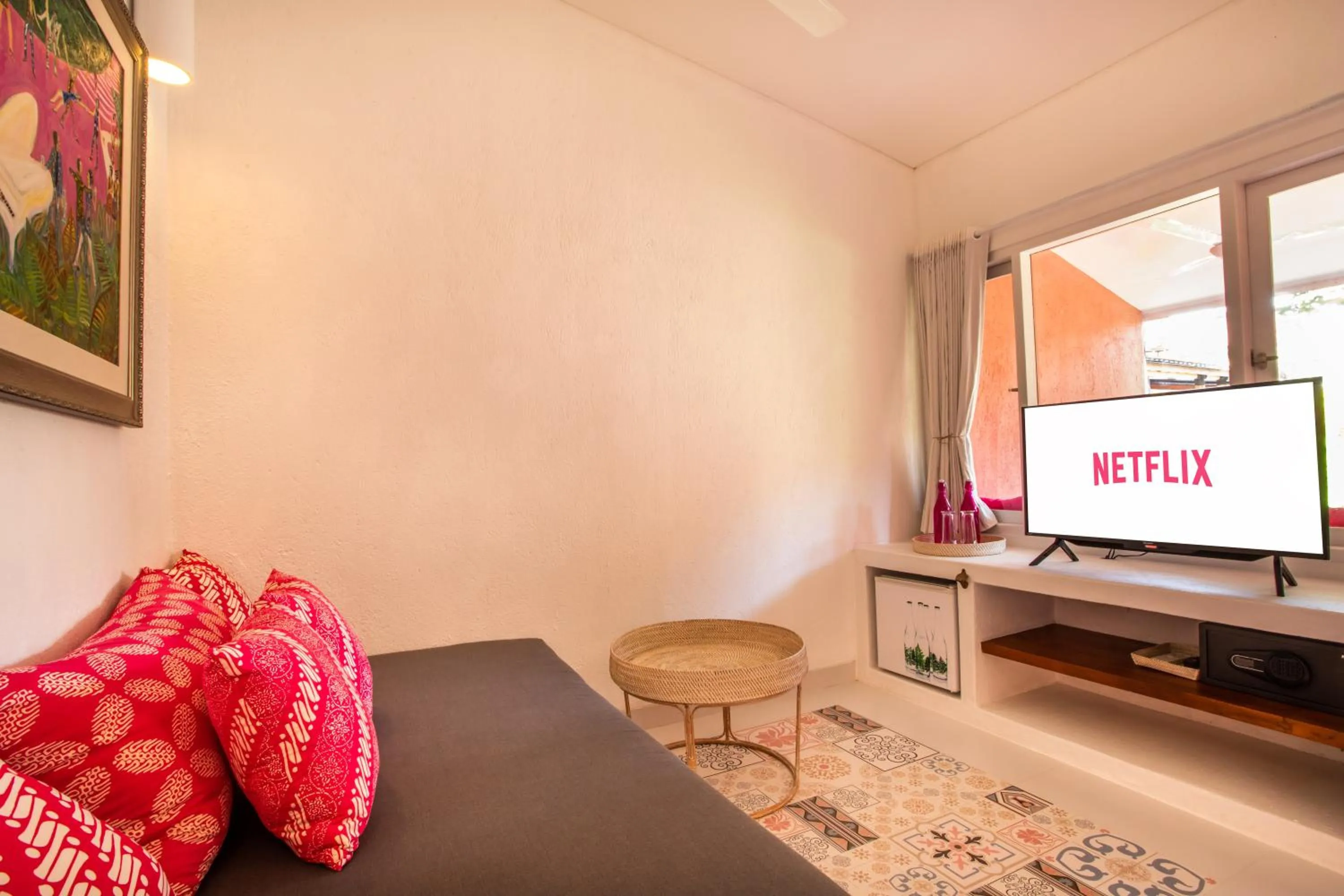 TV and multimedia, Bed in PinkPrivate Sanur - for Cool Adults Only