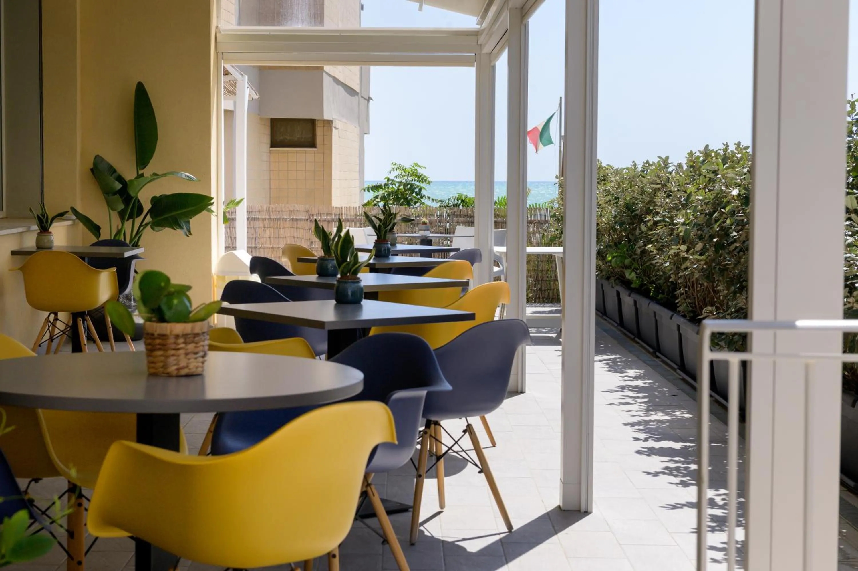 Patio in Hotel Perla