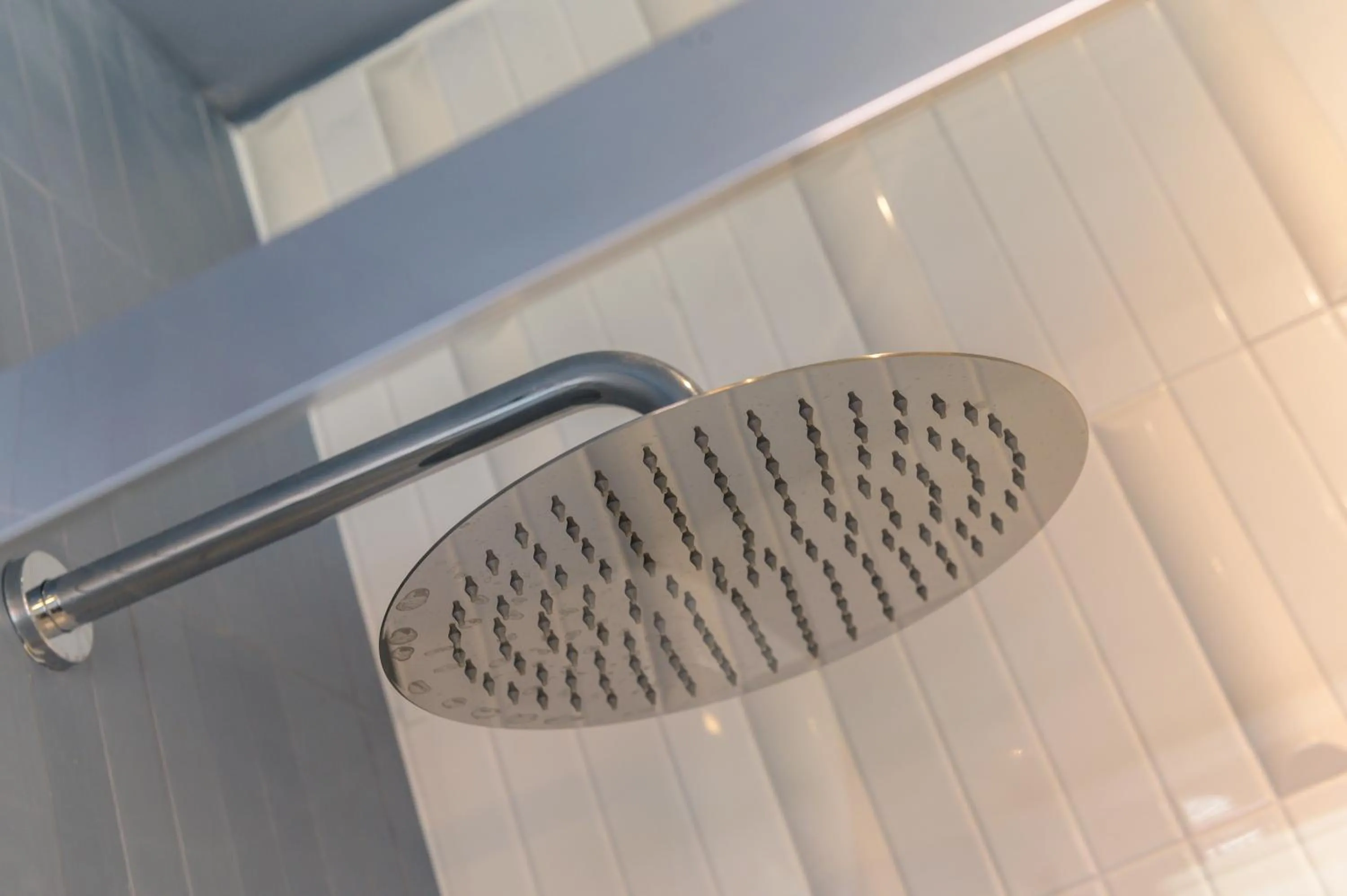 Shower in Hotel Perla