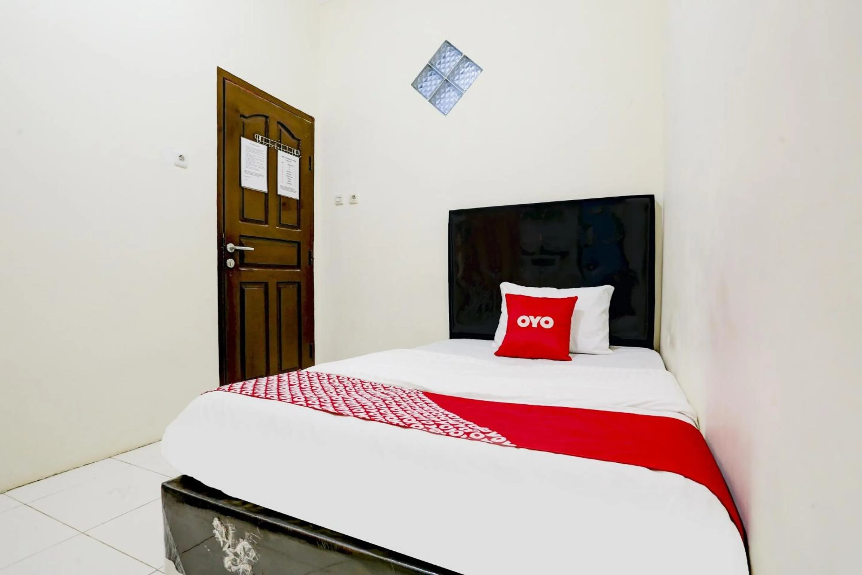 Bedroom, Bed in OYO Life 90190 Asha Kost Syariah