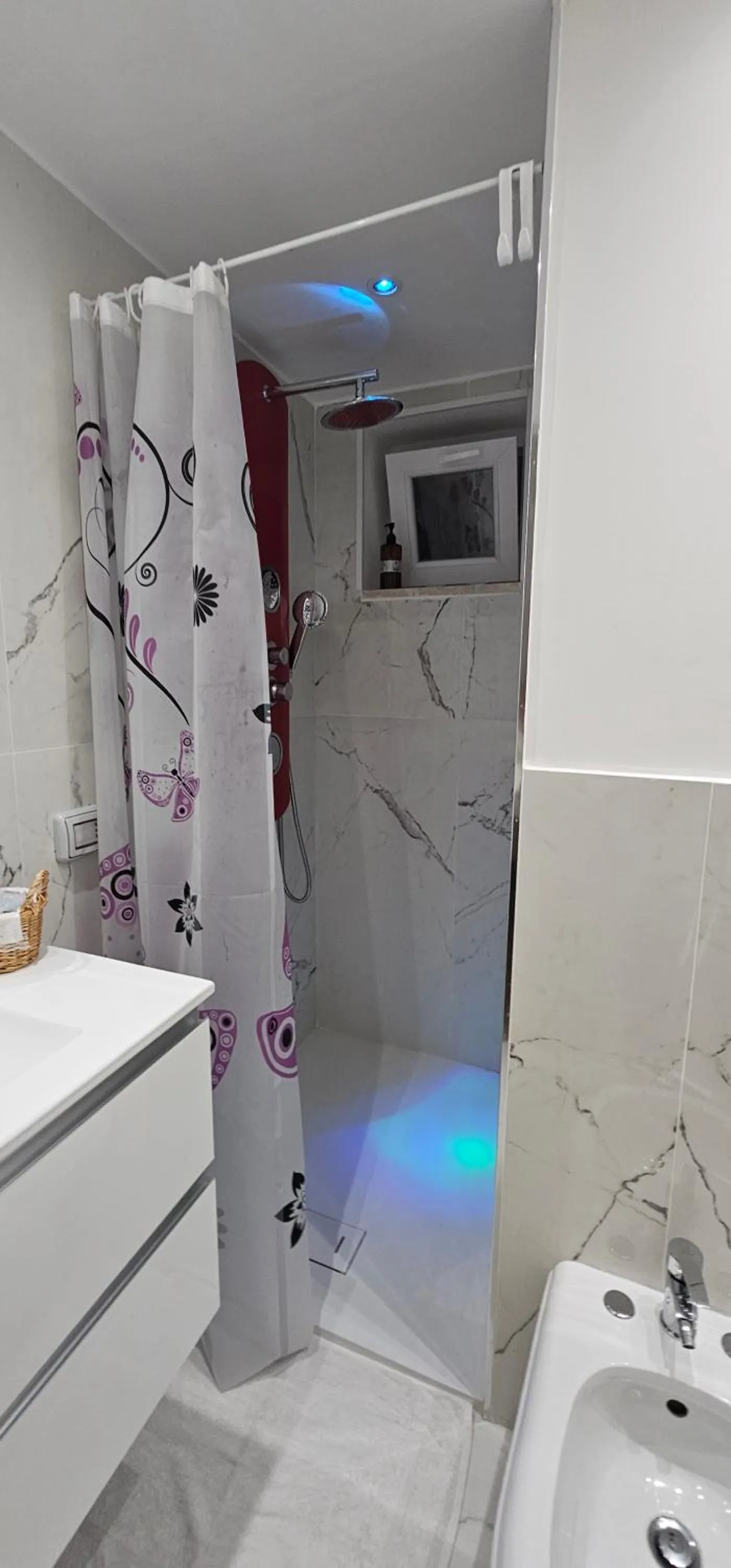 Shower in TERRAZZE BS