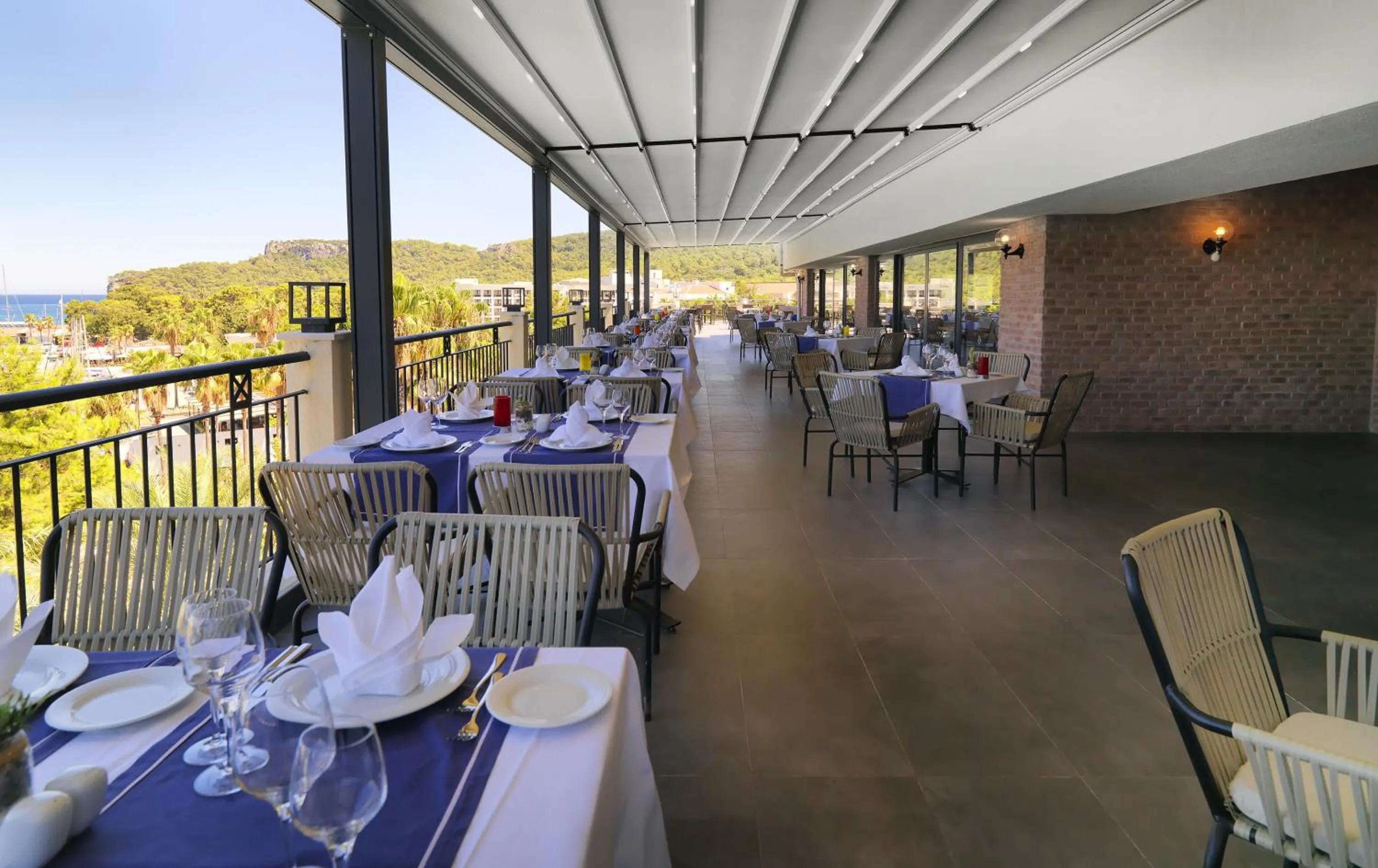 Patio in Imperial Türkiz Resort Hotel & SPA