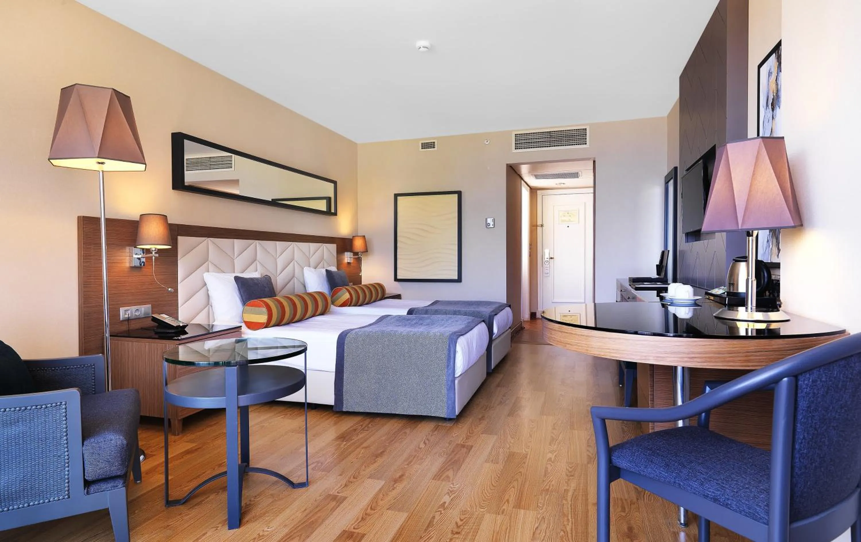 Photo of the whole room, Bed in Imperial Türkiz Resort Hotel & SPA