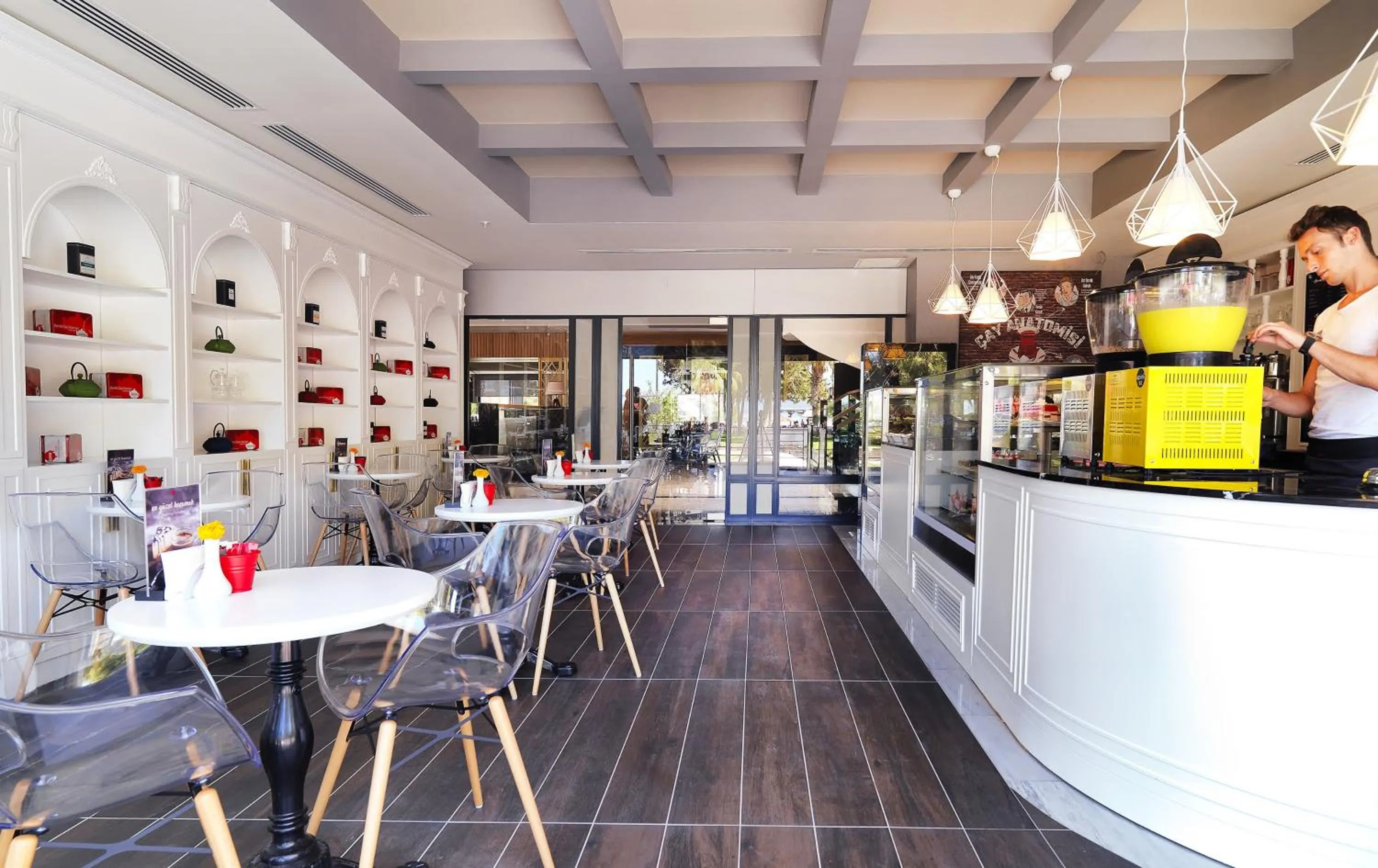 Coffee/tea facilities in Imperial Türkiz Resort Hotel & SPA