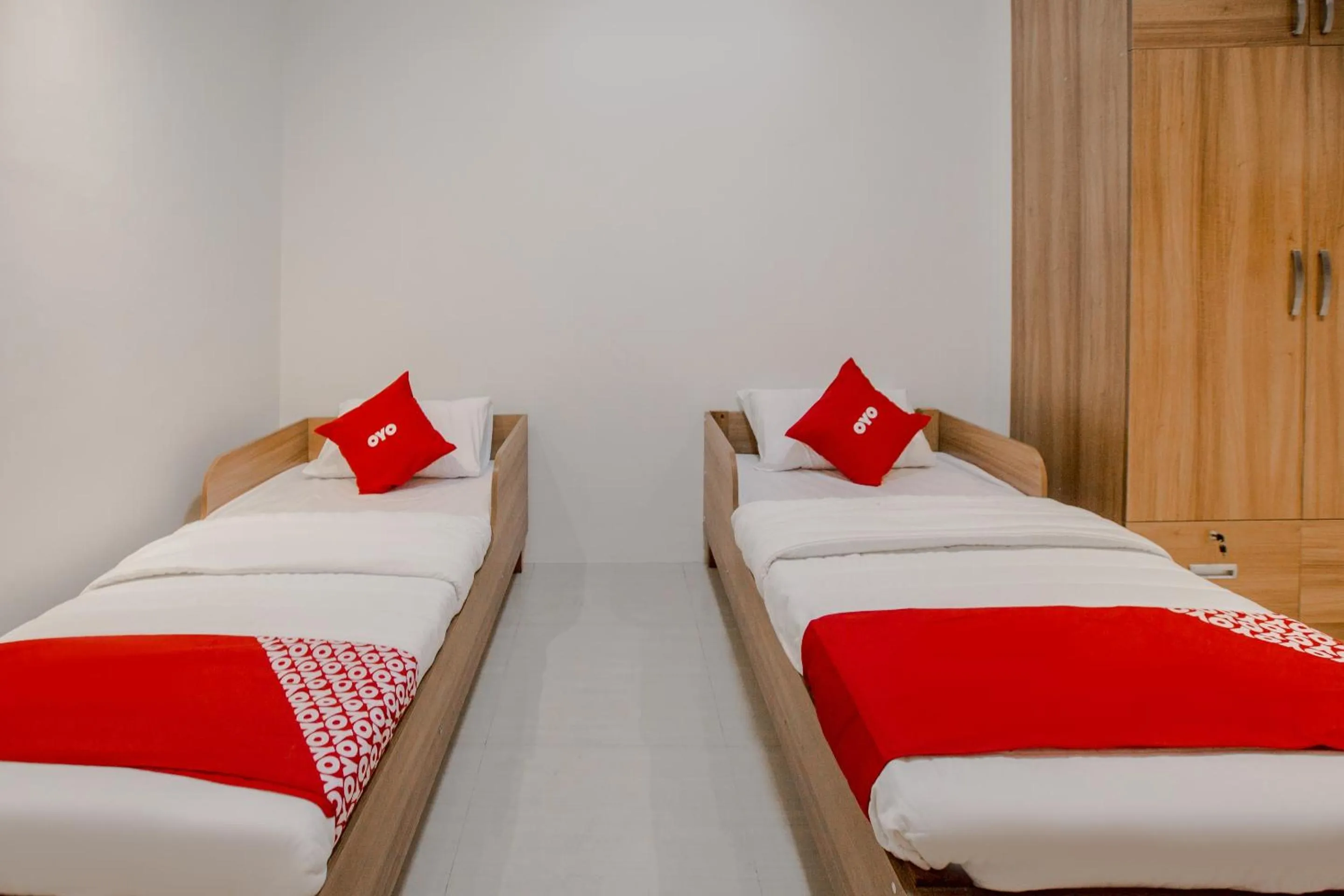 Bedroom in OYO 605 The Quarters