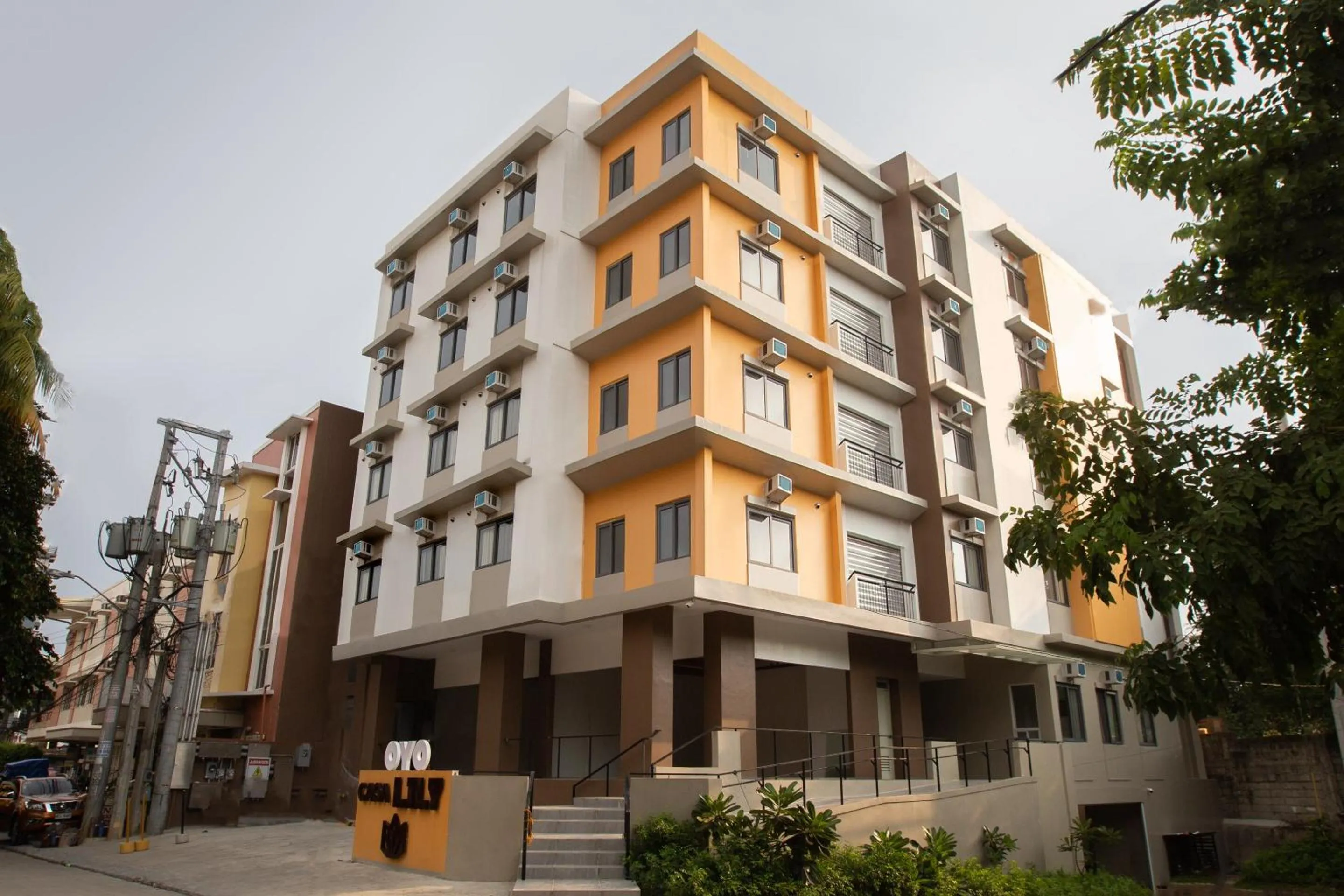 Facade/entrance in Casa Lily