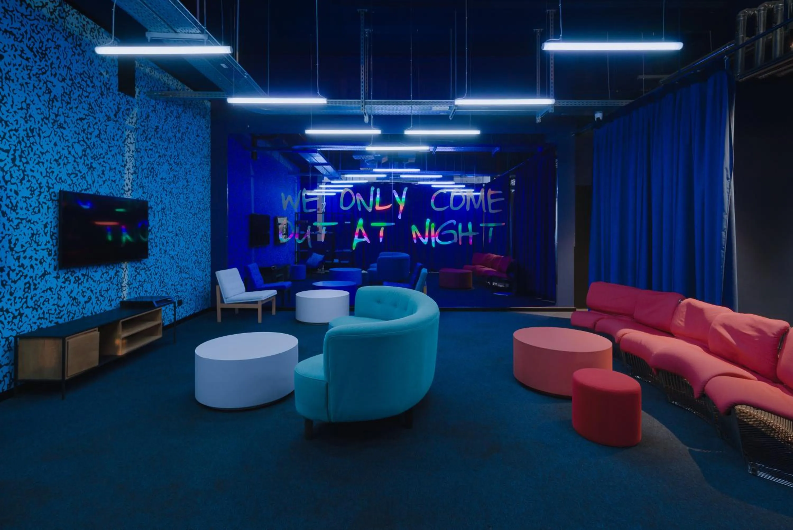 Communal lounge/ TV room in The Social Hub Bologna