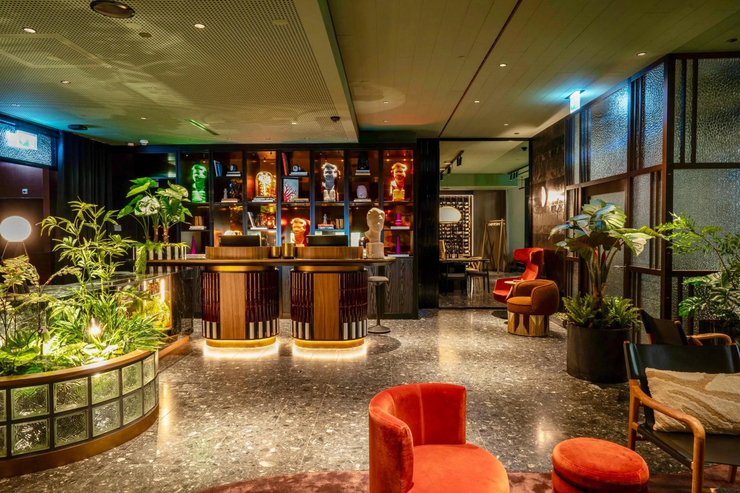 Lobby or reception in becozy Self Check-in & Pop-up Hotel Sihlcity