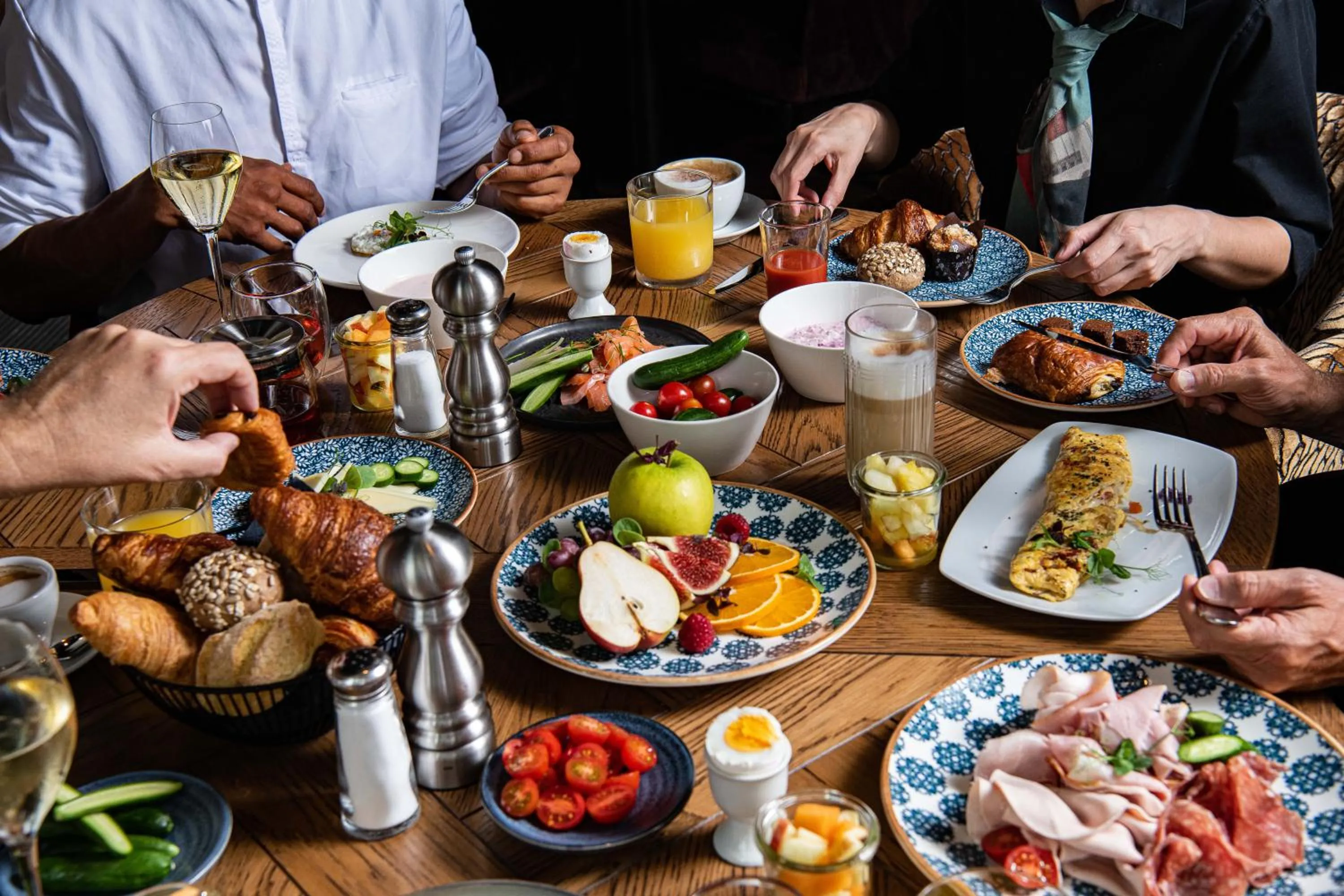 Restaurant/places to eat in The Home Hotel Zürich - a member of DESIGN HOTELS