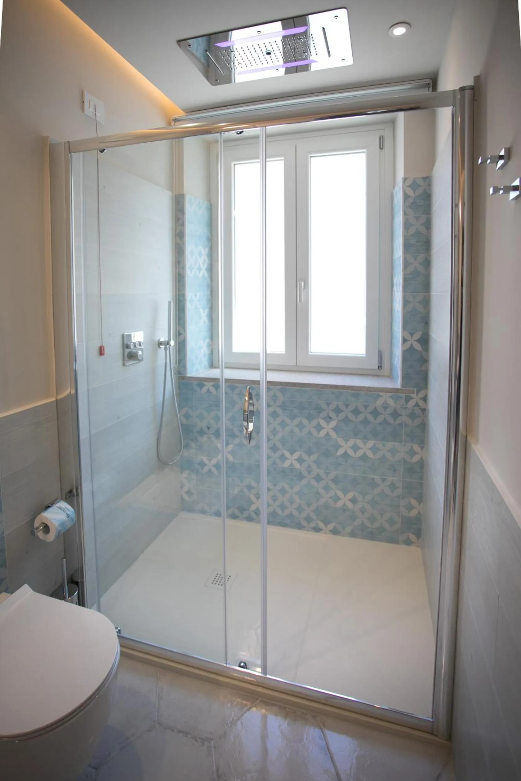 Shower in Franco's House Tropea