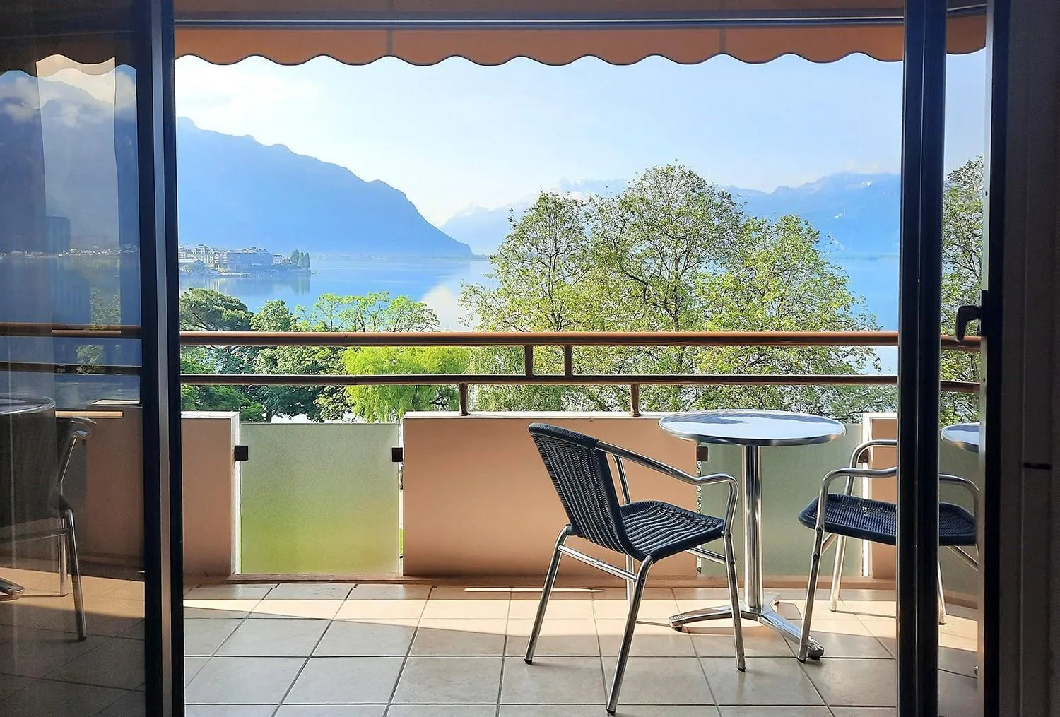 Lake view in Royal Plaza Montreux