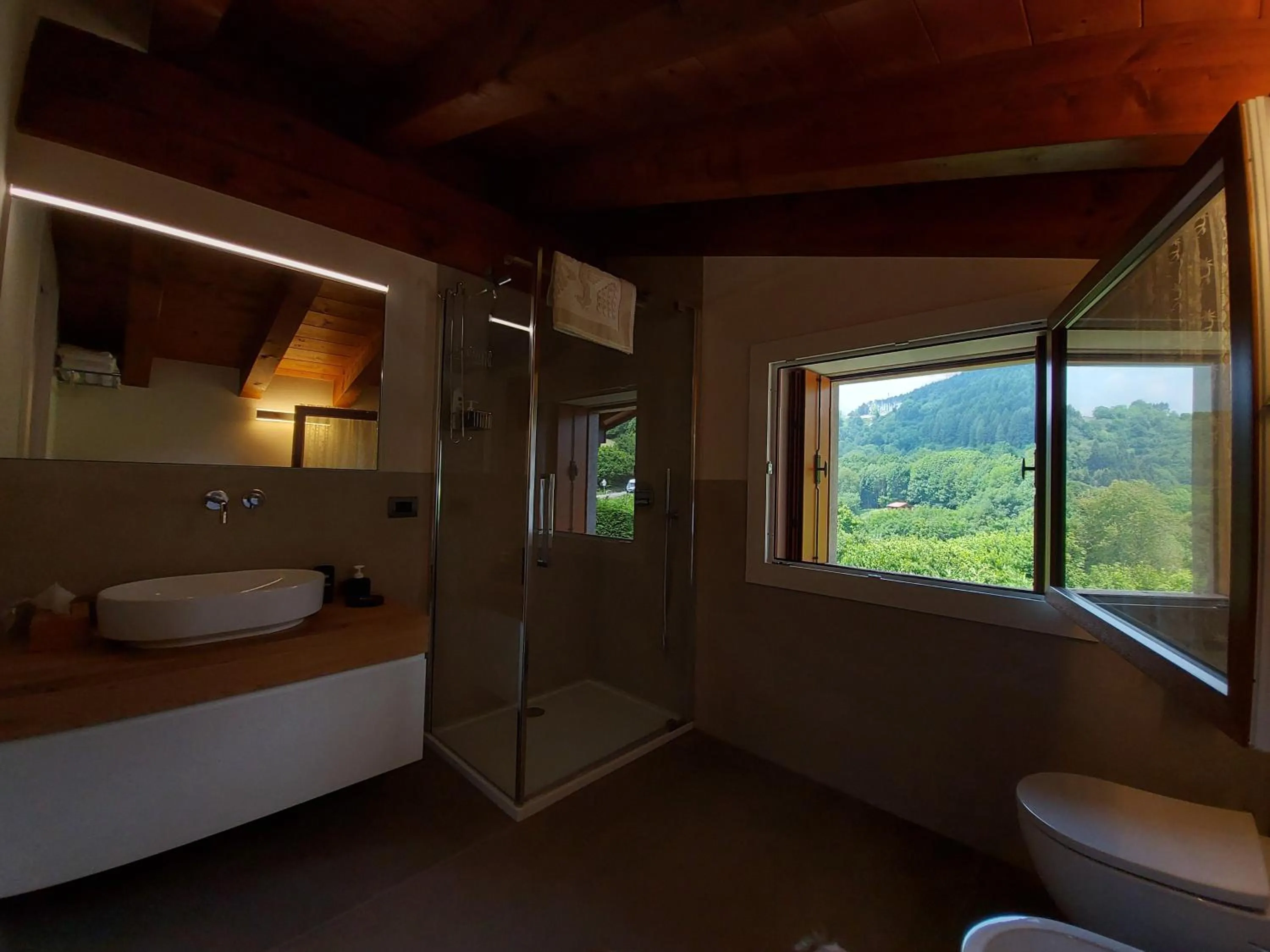 Bathroom, Bed in B&B Stella Alpina